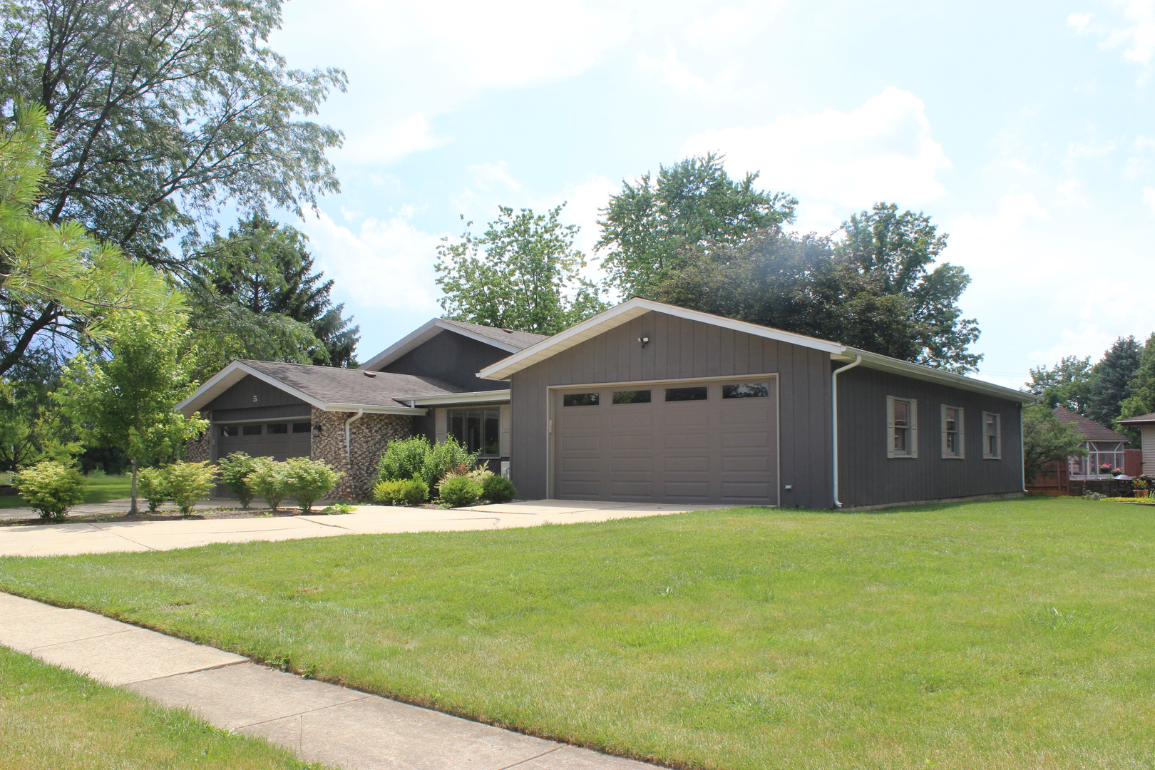 5 Nelson Road, New Lenox, IL 60451