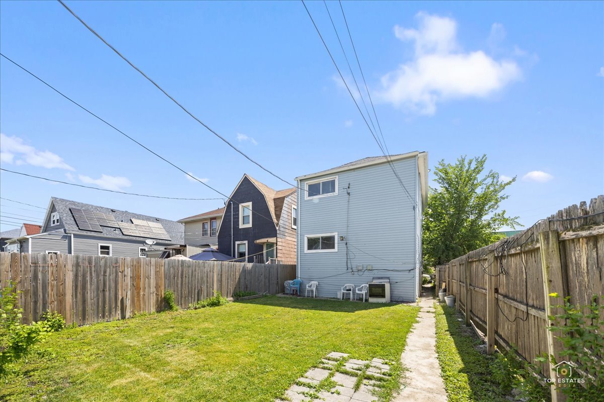 3616 N Kedzie Avenue #2, Chicago, IL 60618