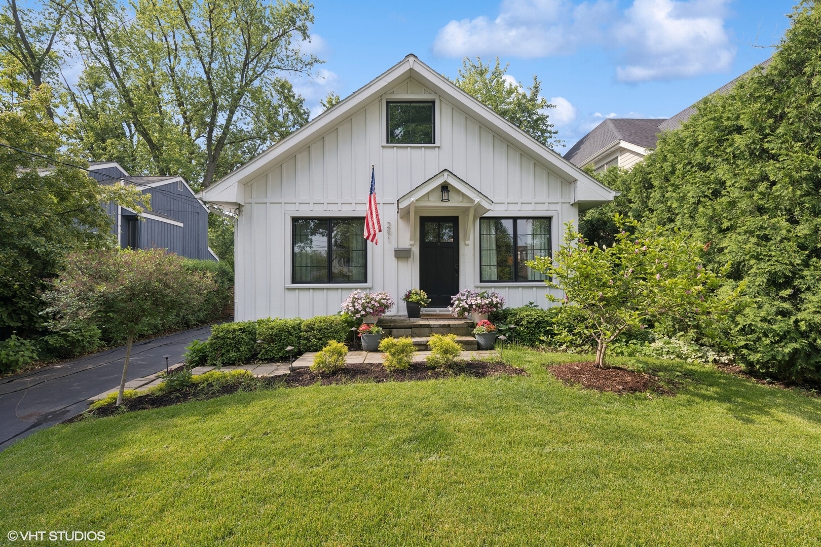 291 Oak Street, Glen Ellyn, IL 60137