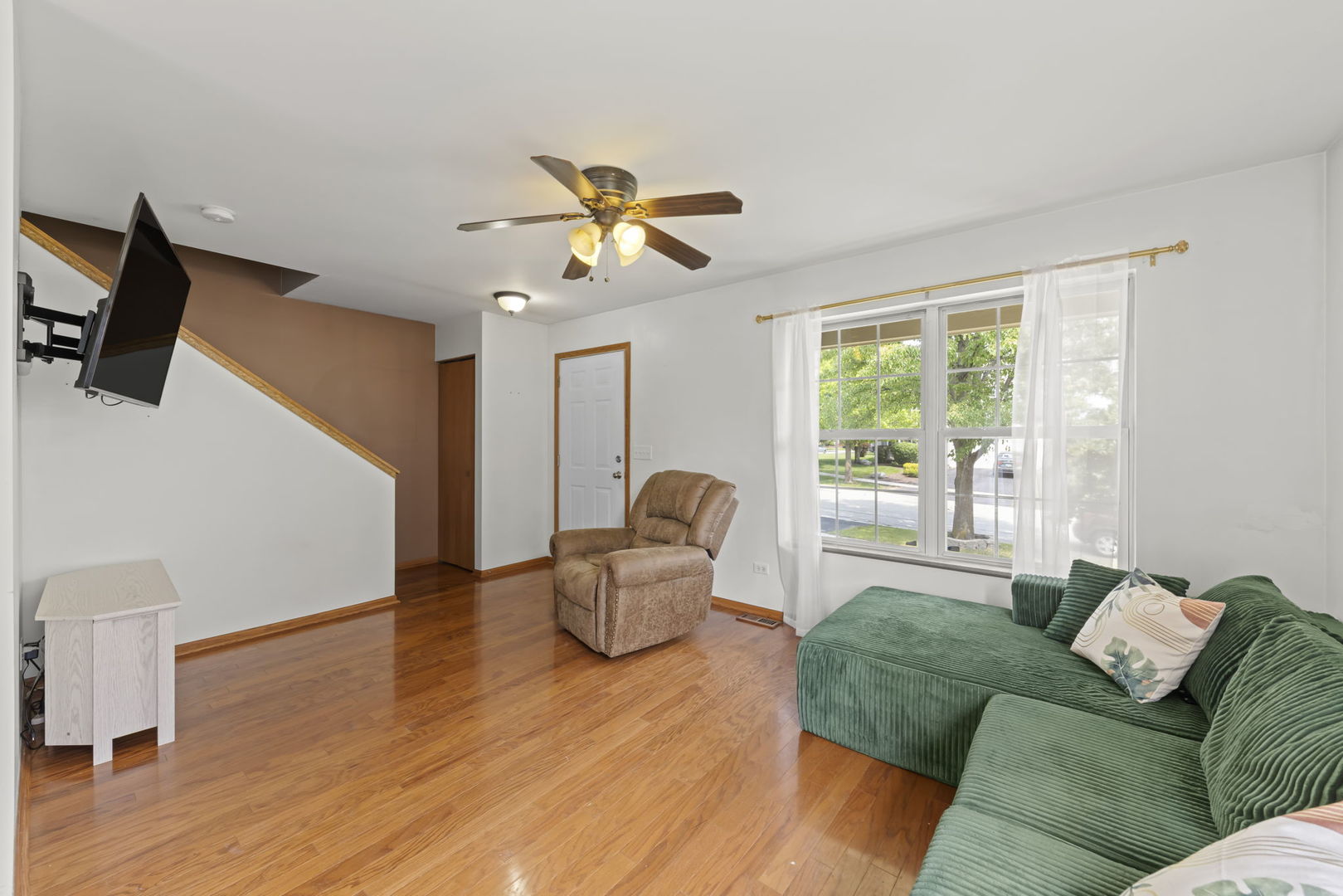 74 Kempton Drive, Romeoville, IL 60446