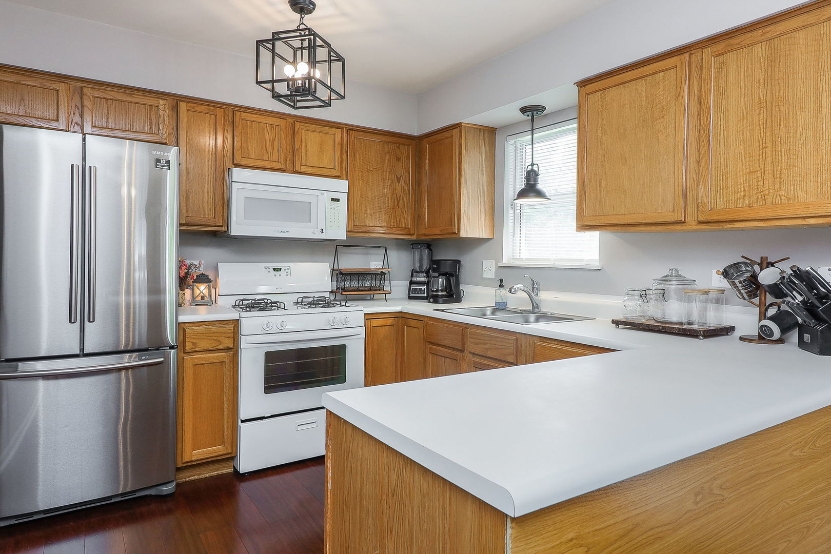 1769 Autumn Woods Lane, Romeoville, IL 60446