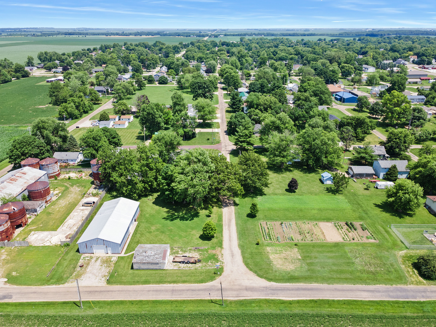 230-005 Wayne Street, Leroy, IL 61752