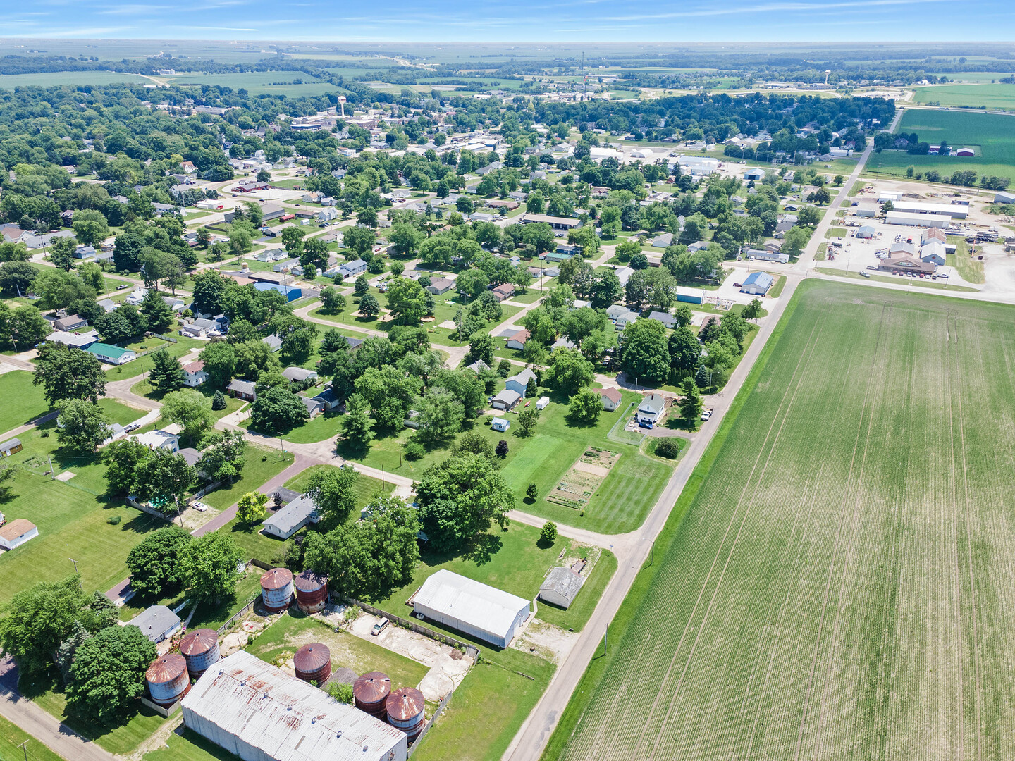 230-005 Wayne Street, Leroy, IL 61752