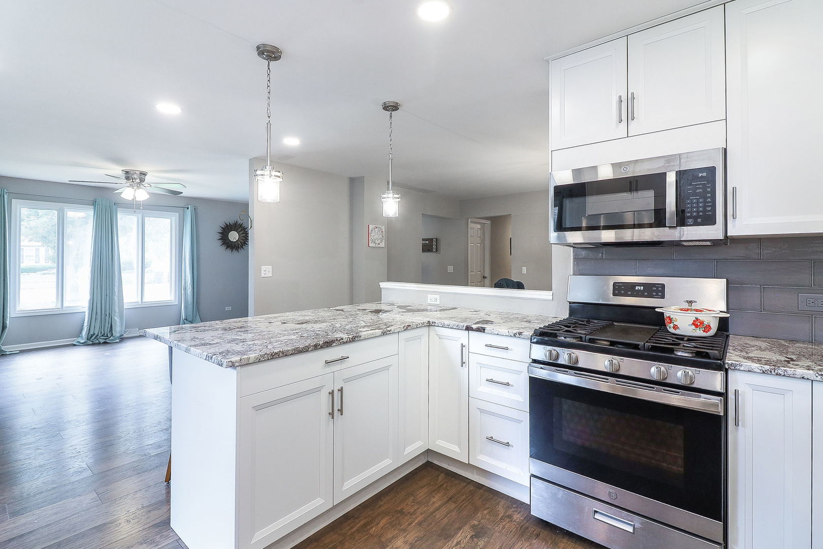 609 N Lyle Avenue, Elgin, IL 60123