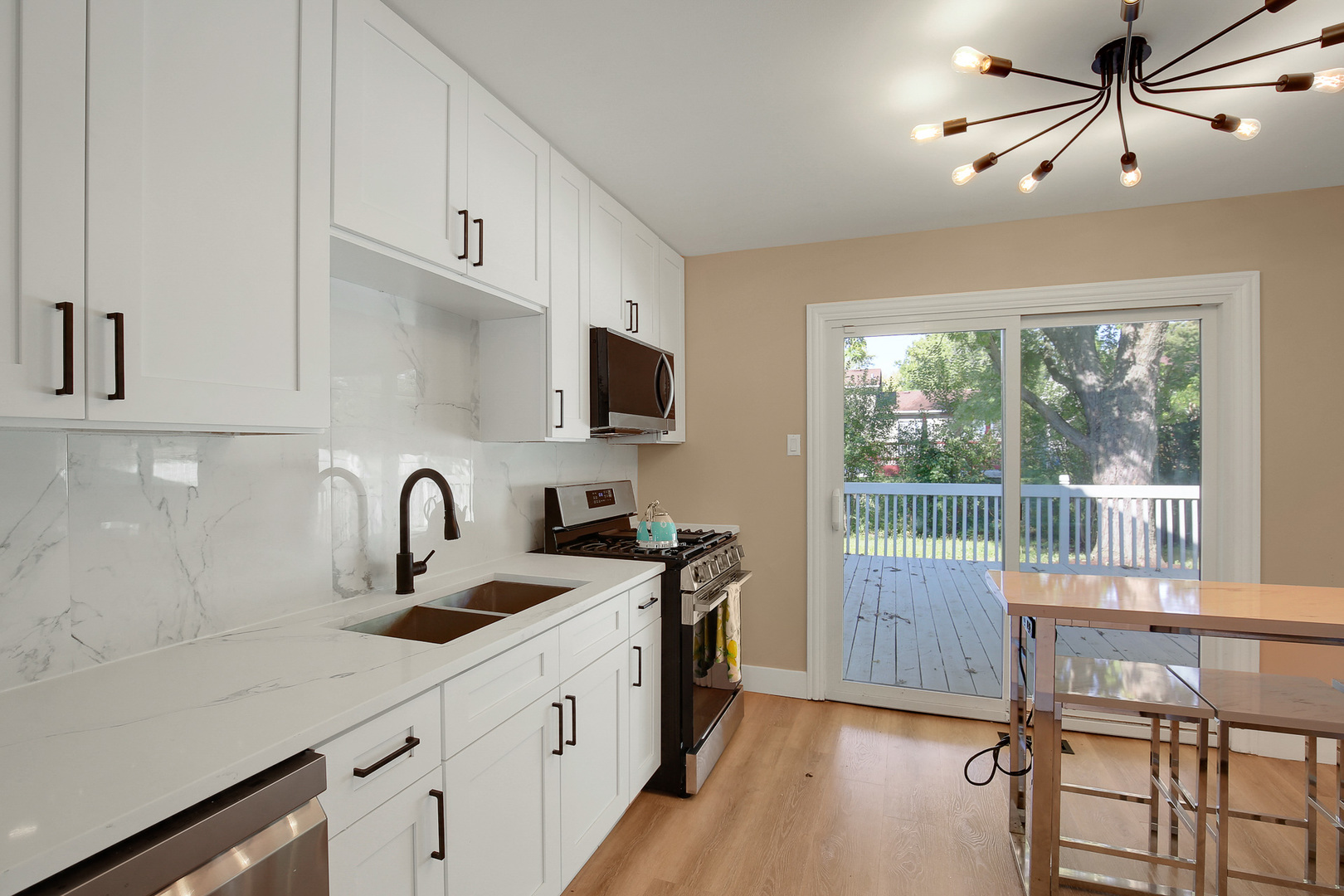 17548 Chestnut Avenue, Country Club Hills, IL 60478