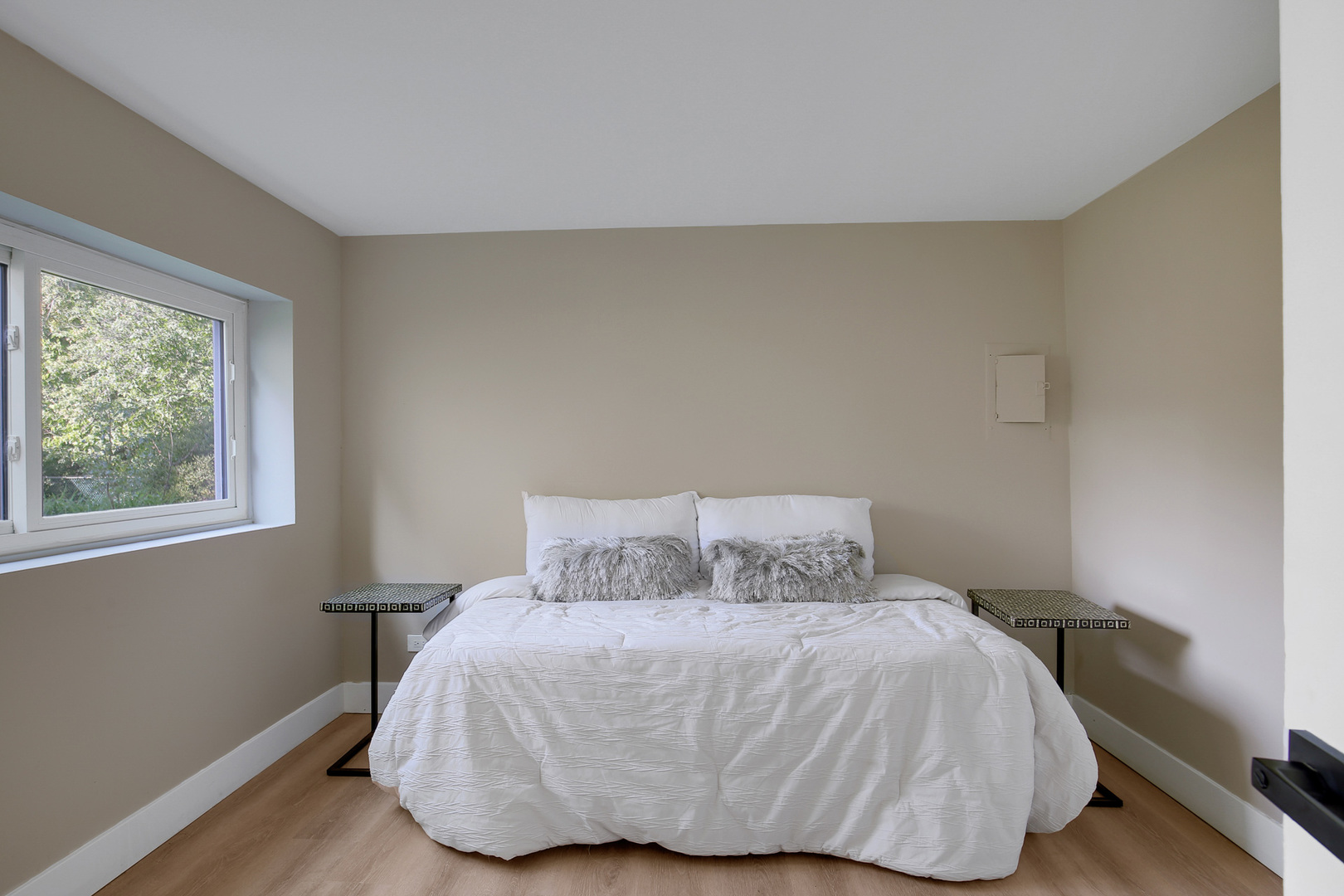 17548 Chestnut Avenue, Country Club Hills, IL 60478