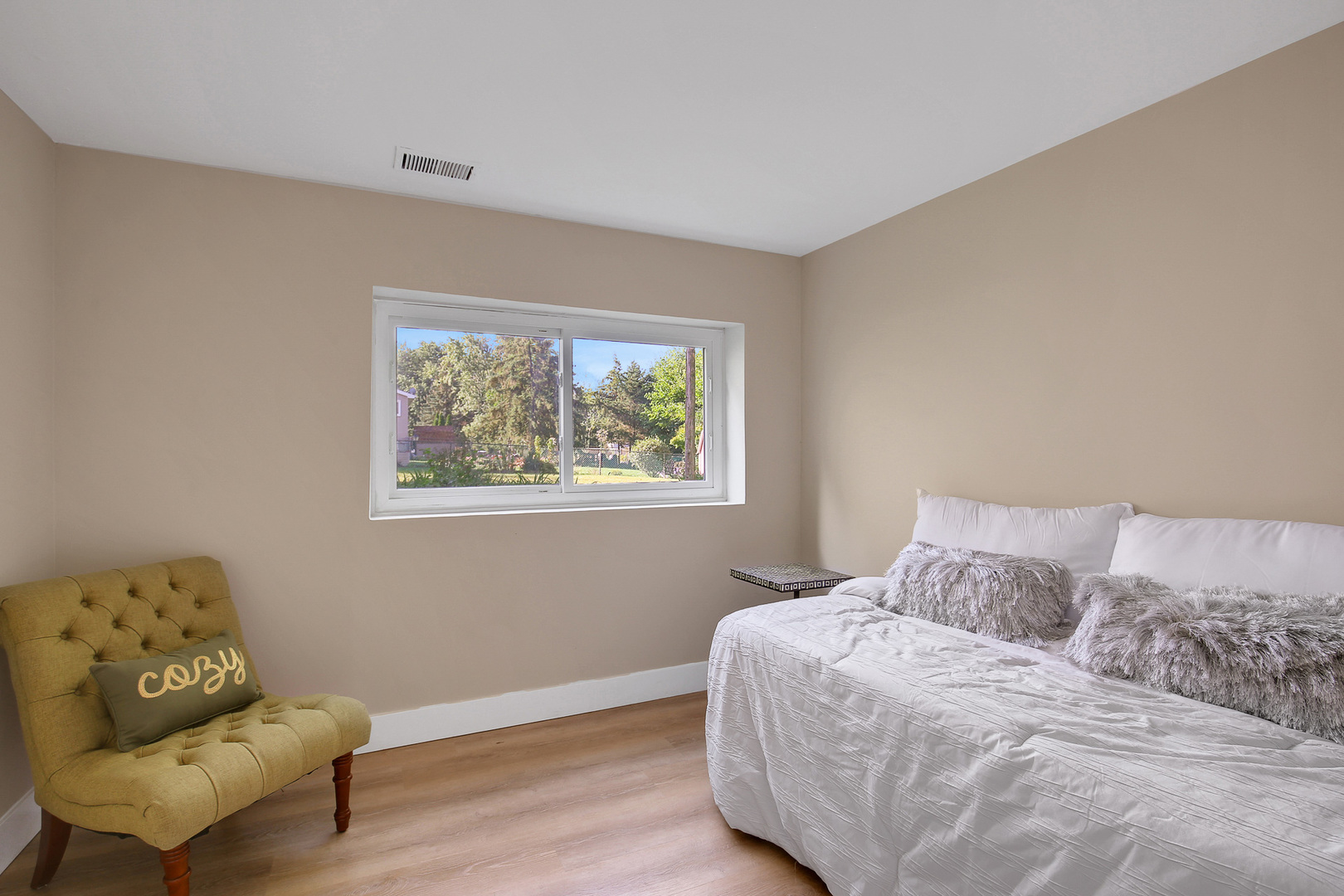 17548 Chestnut Avenue, Country Club Hills, IL 60478