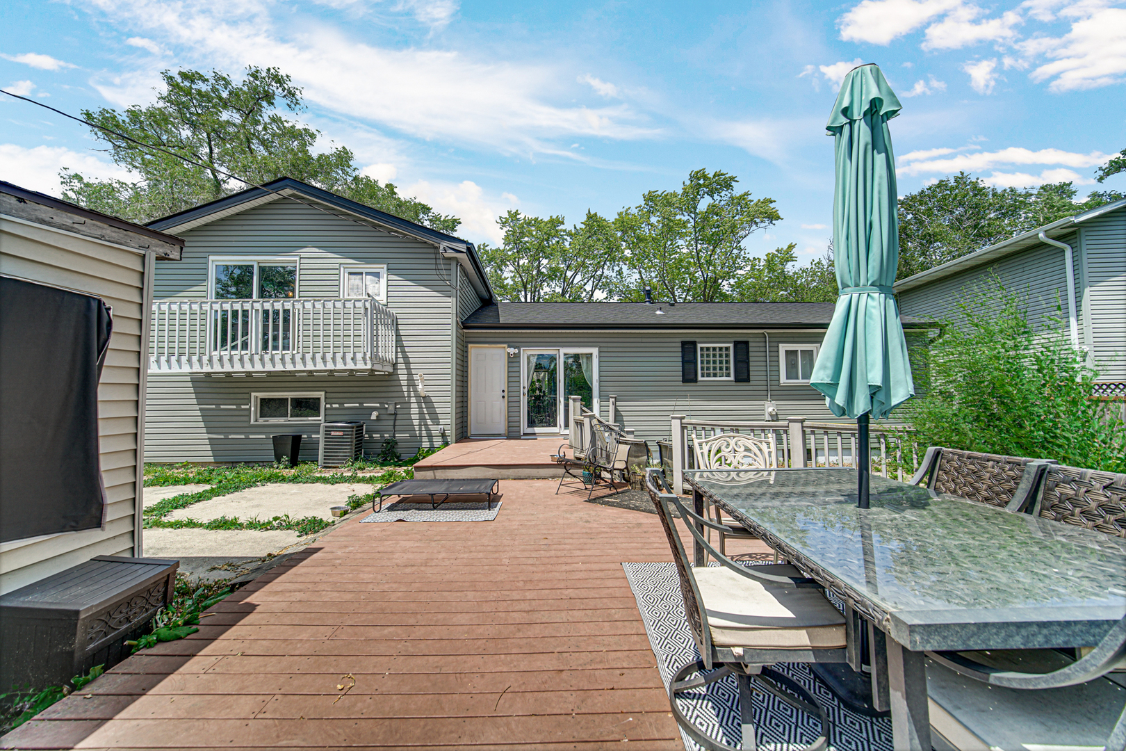 676 Marine Drive, Wauconda, IL 60084
