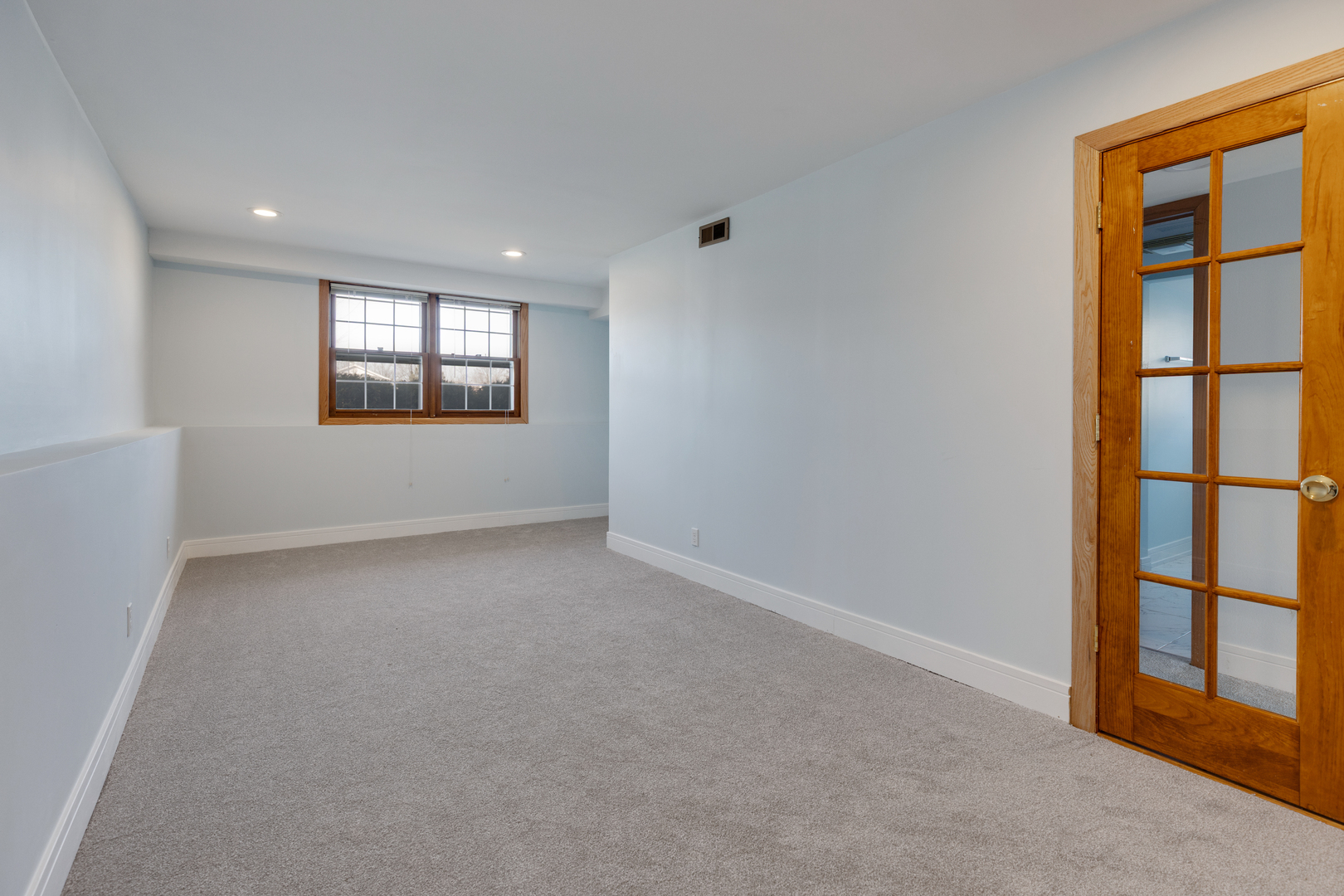 1165 Mayfield Lane, Hoffman Estates, IL 60169