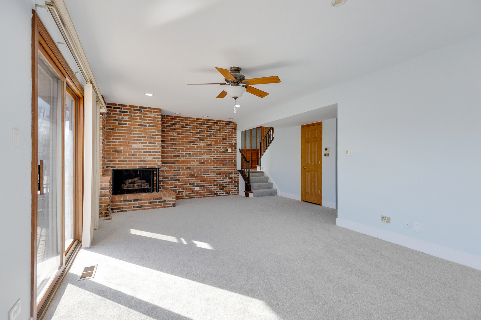 1165 Mayfield Lane, Hoffman Estates, IL 60169