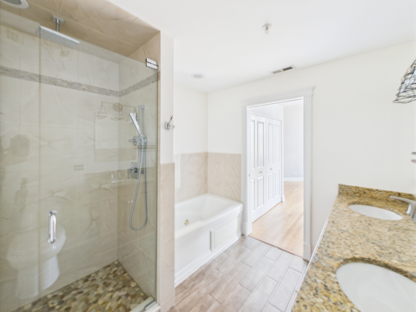 3637 N Spaulding Avenue #205, Chicago, IL 60618