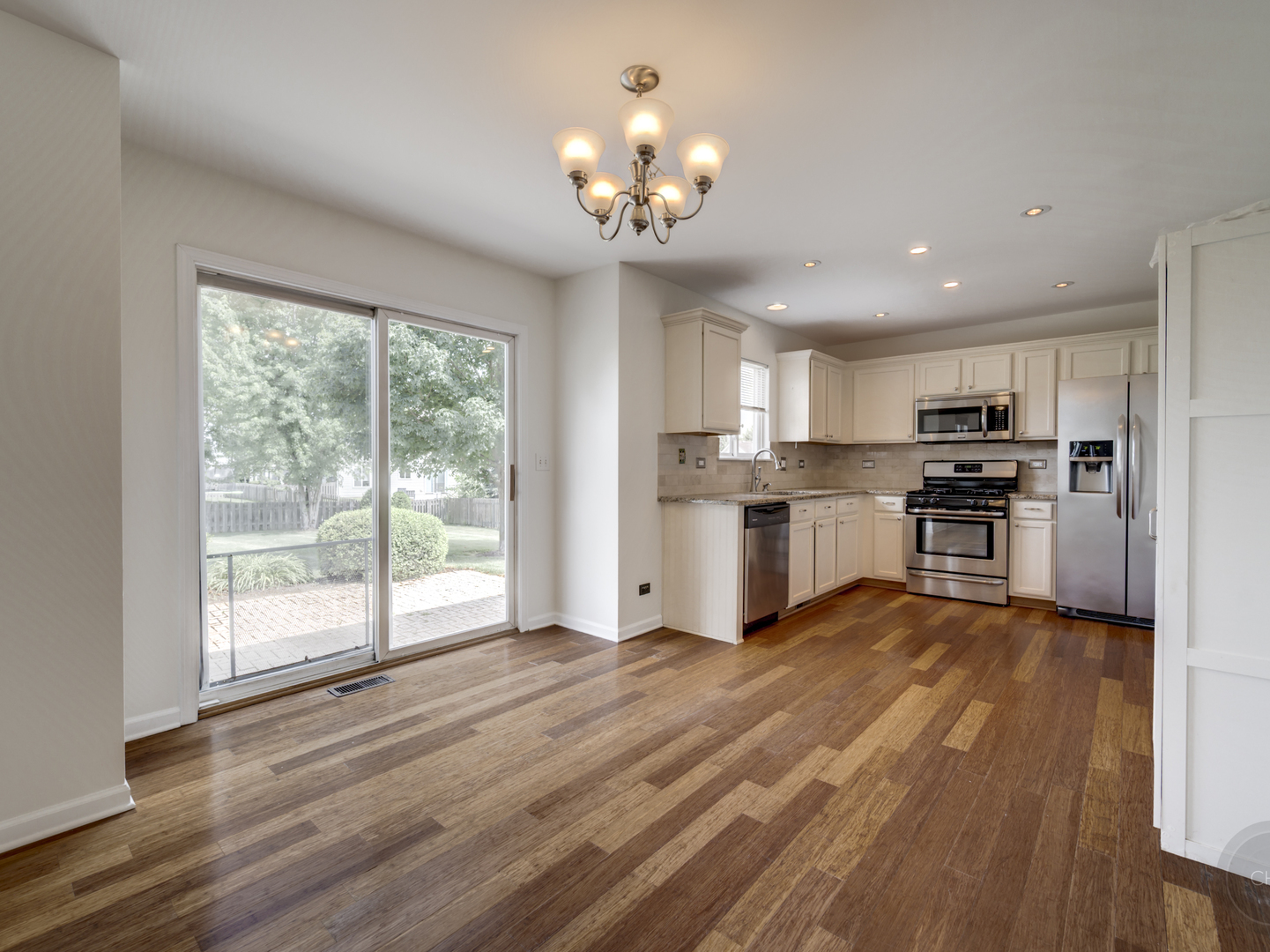 704 Searl Street, Plano, IL 60545