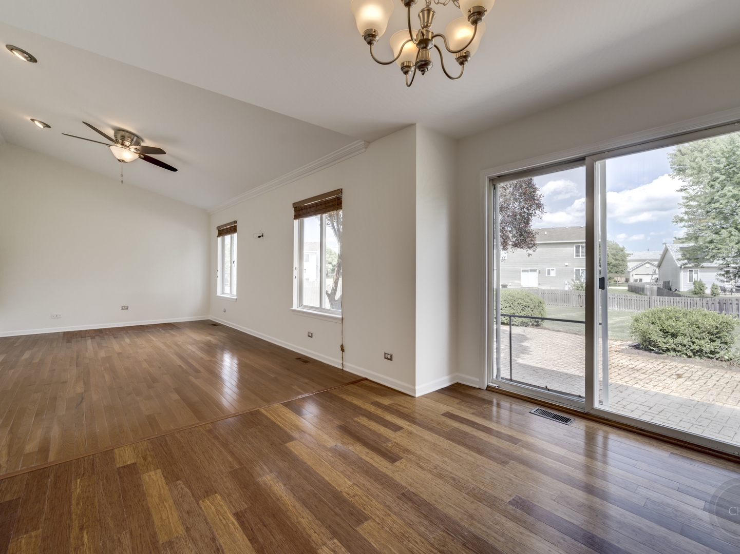 704 Searl Street, Plano, IL 60545