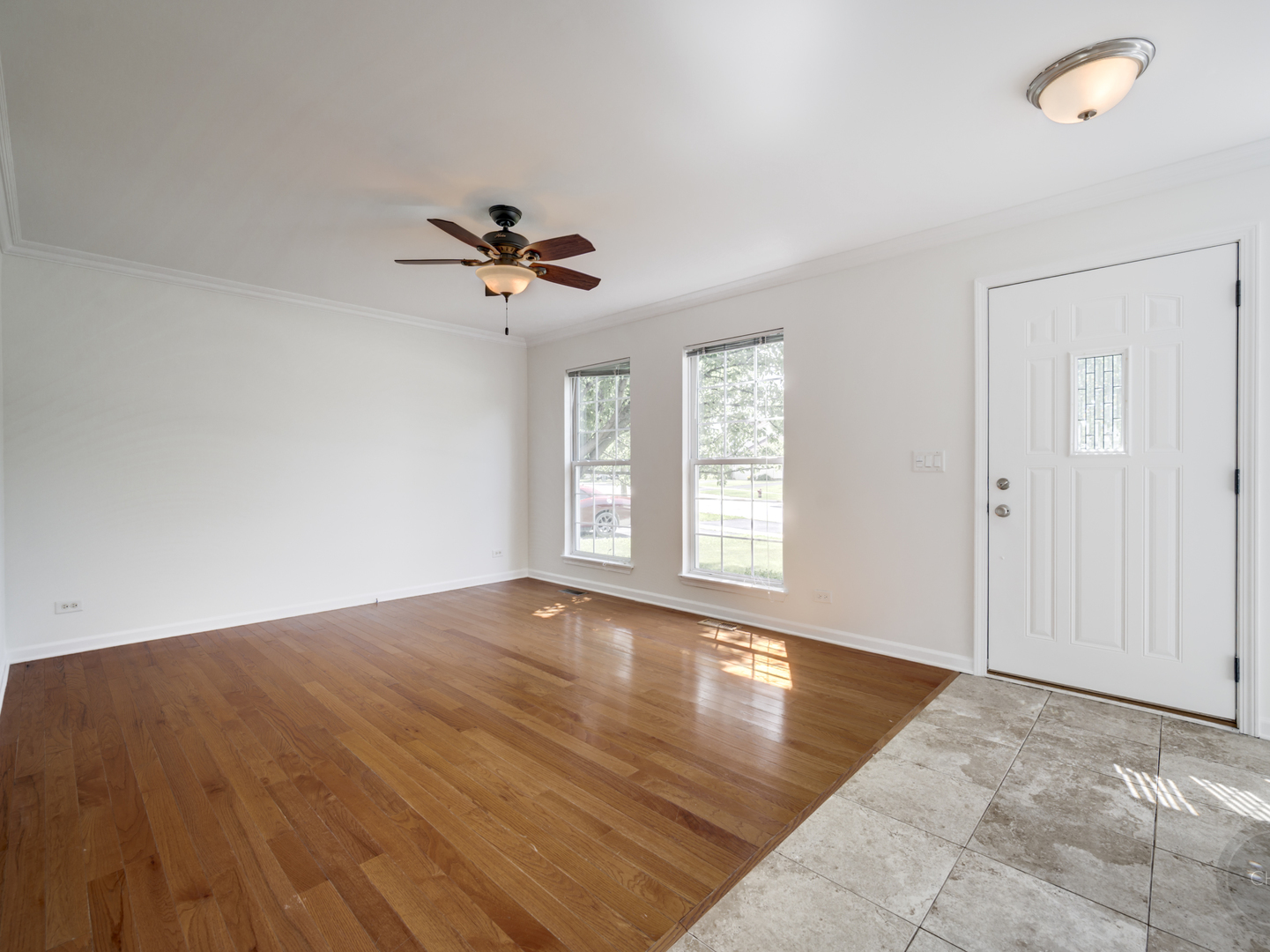 704 Searl Street, Plano, IL 60545