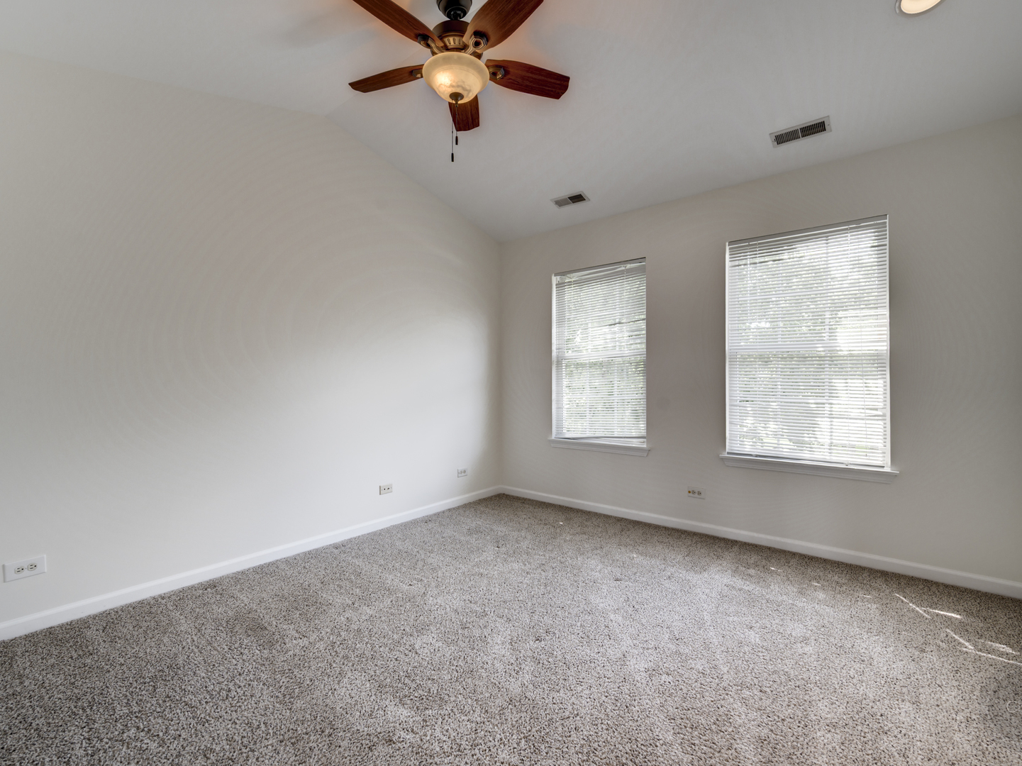 704 Searl Street, Plano, IL 60545