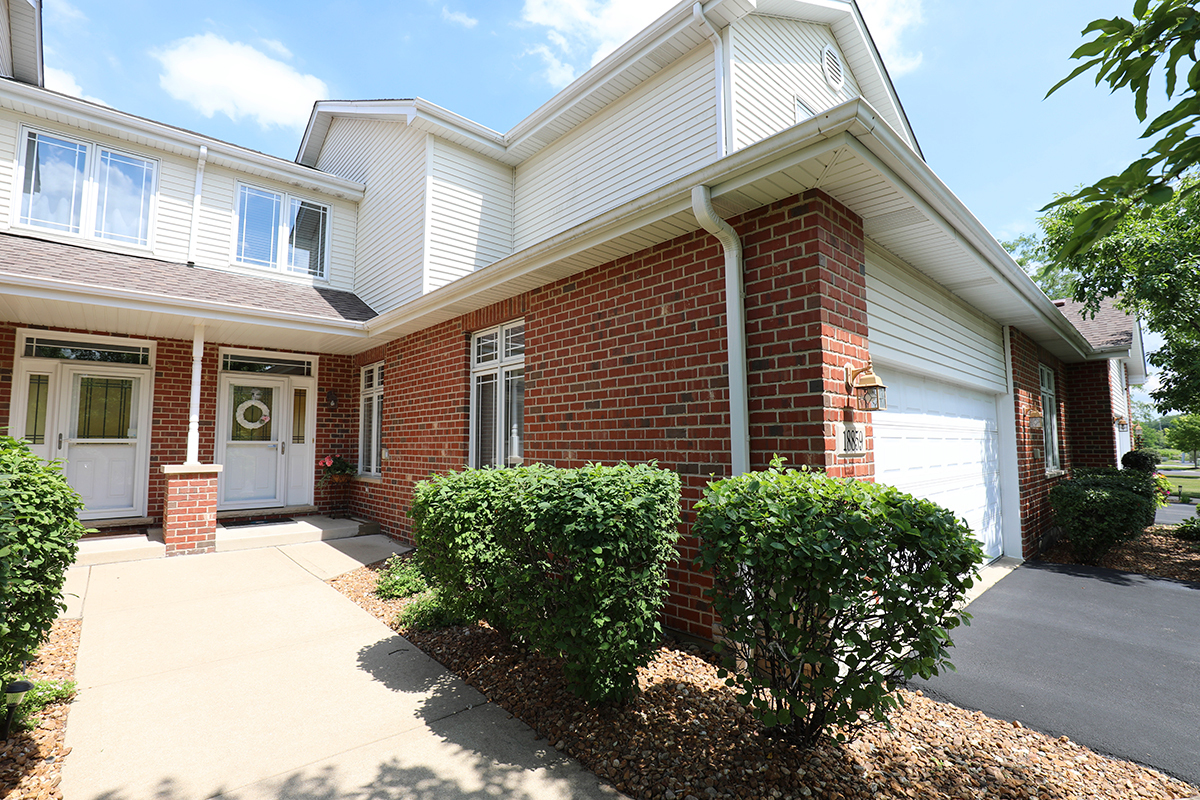 18859 Crystal Creek Drive, Mokena, IL 60448
