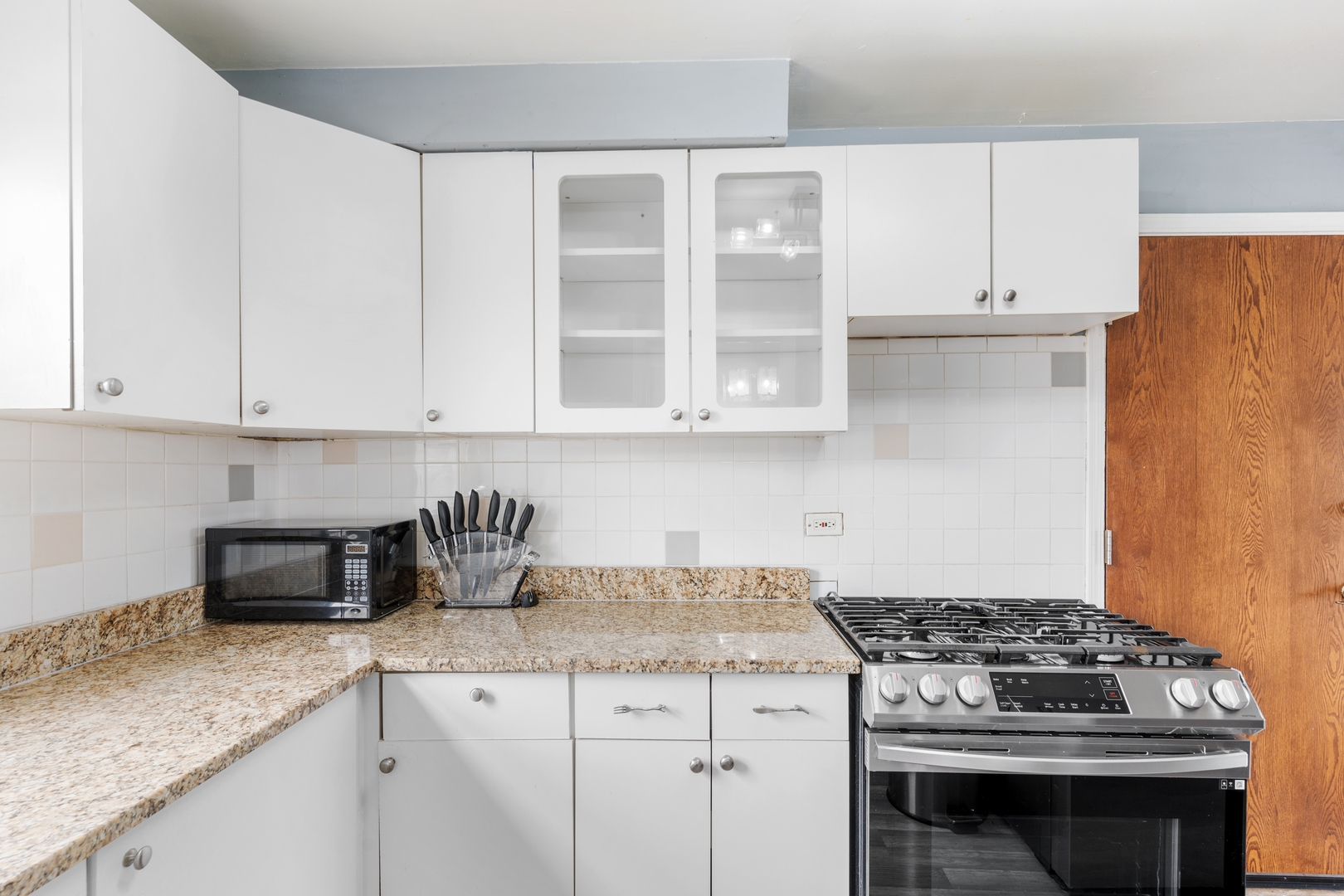 2204 S 9th Avenue #2, Broadview, IL 60155