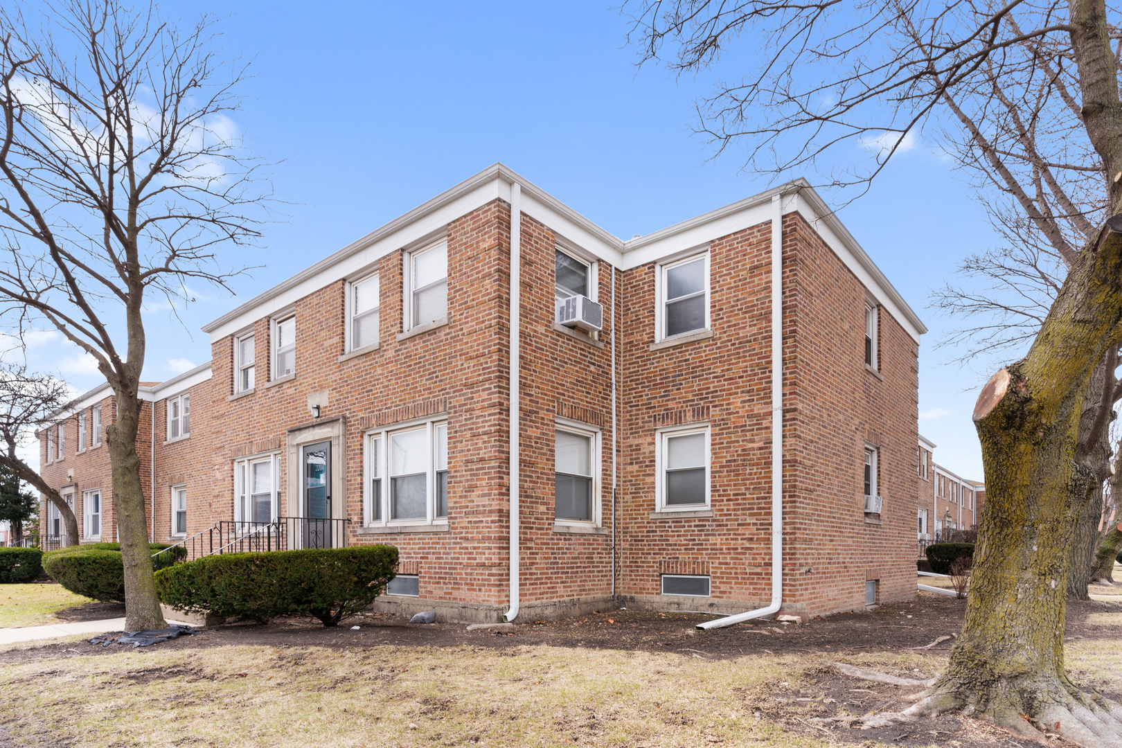 2204 S 9th Avenue #2, Broadview, IL 60155