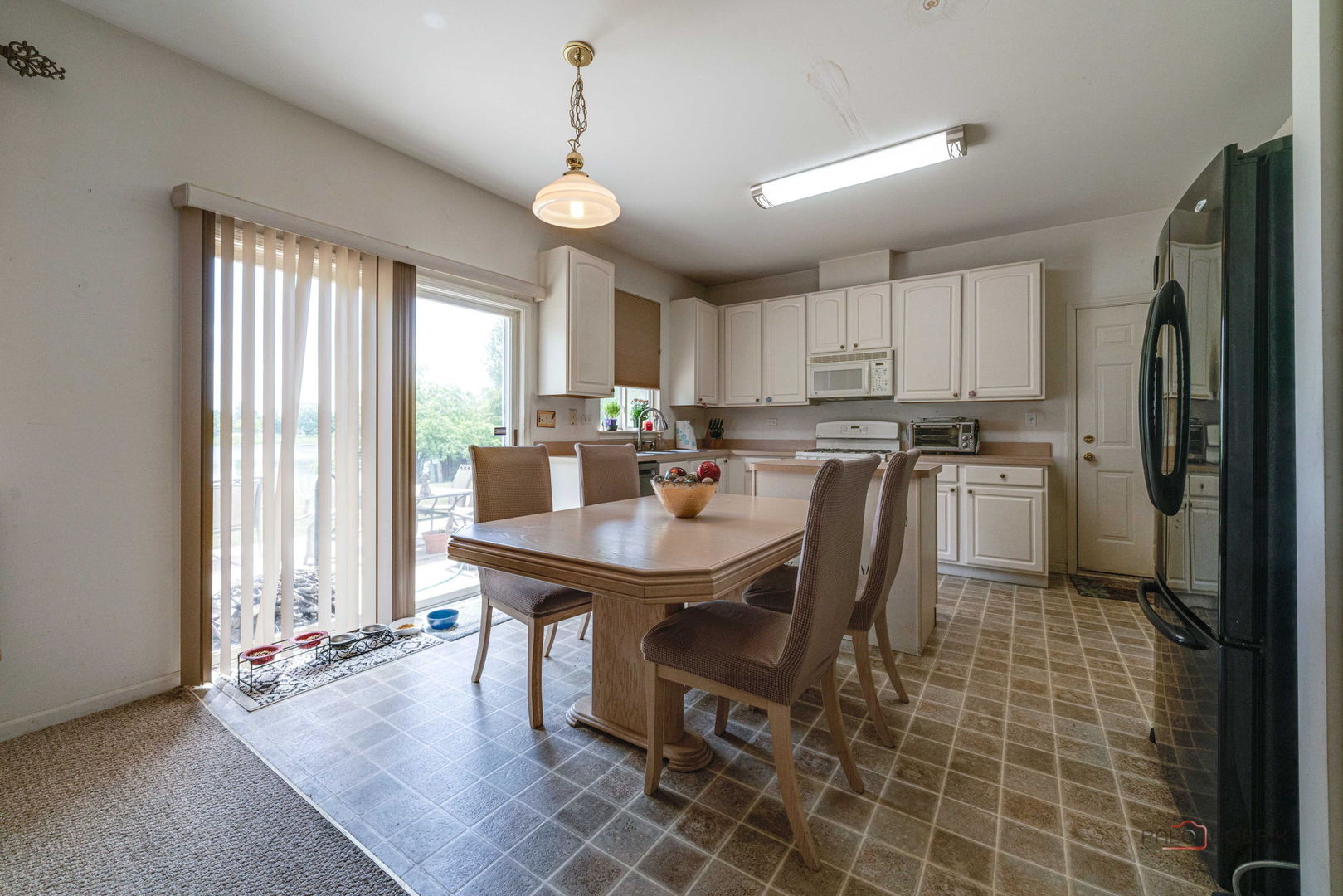 399 W Cambria Drive, Round Lake, IL 60073