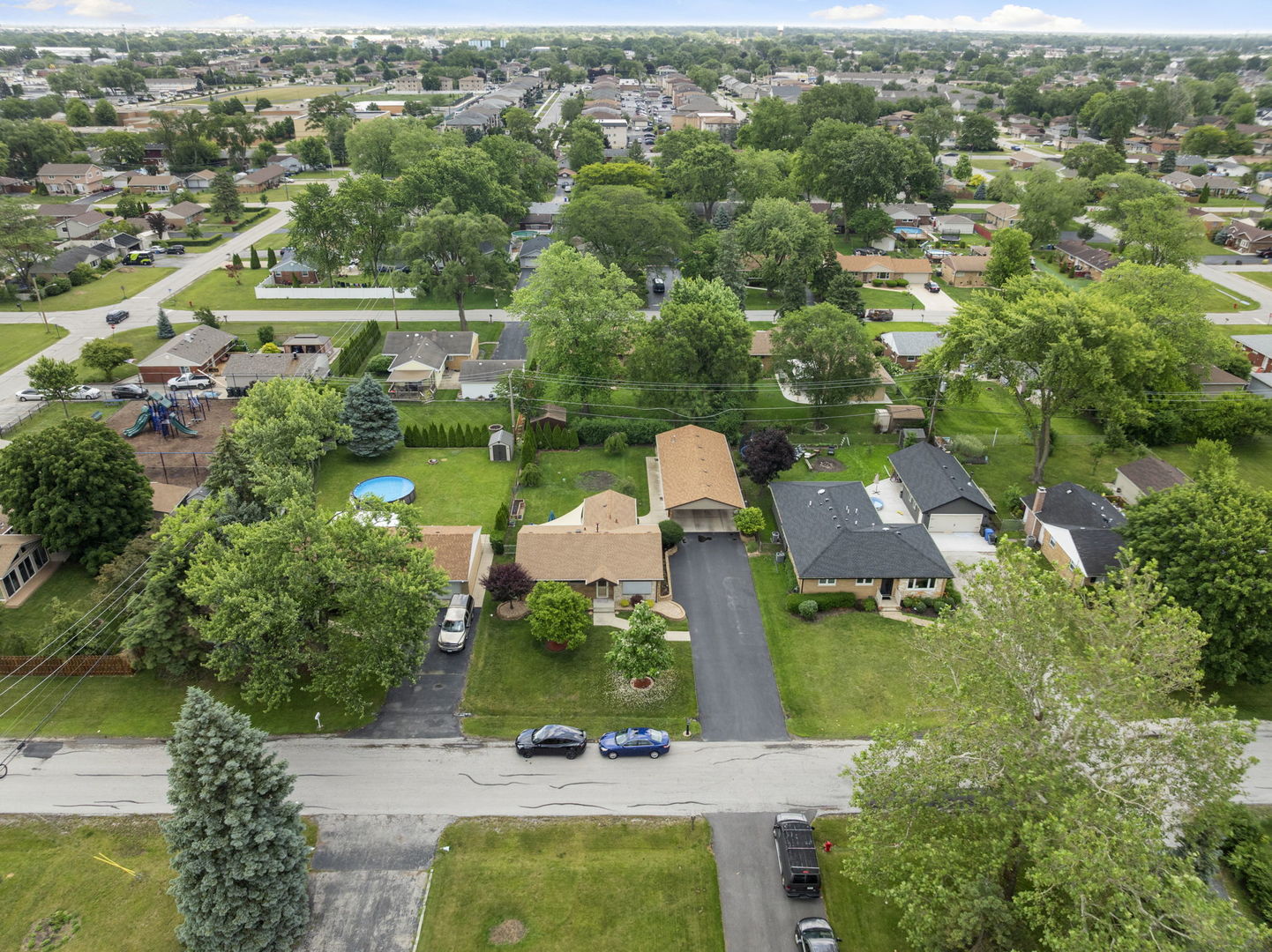 8119 S 83rd Court, Justice, IL 60458