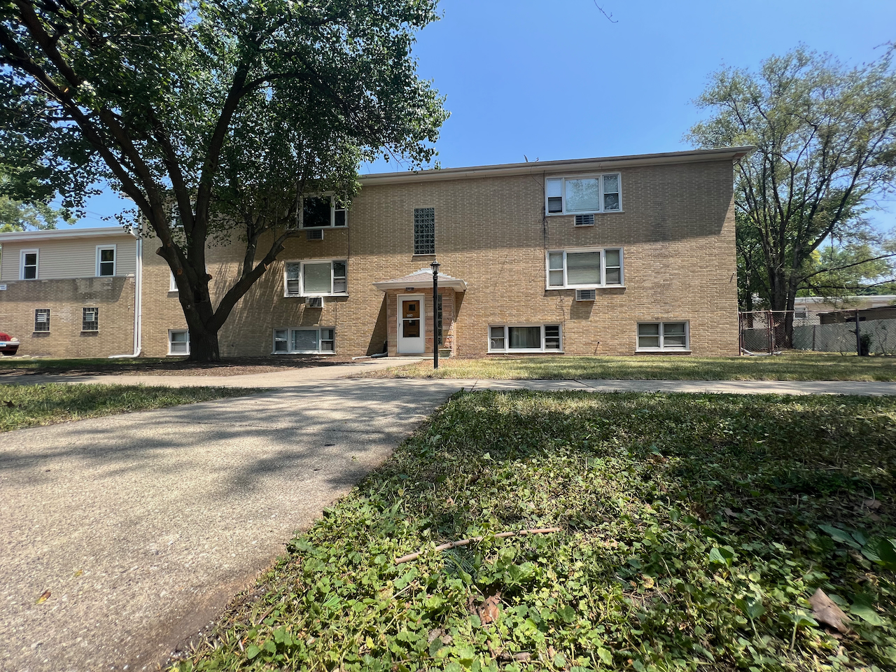 1016 E Division Street #2N, Lombard, IL 60148