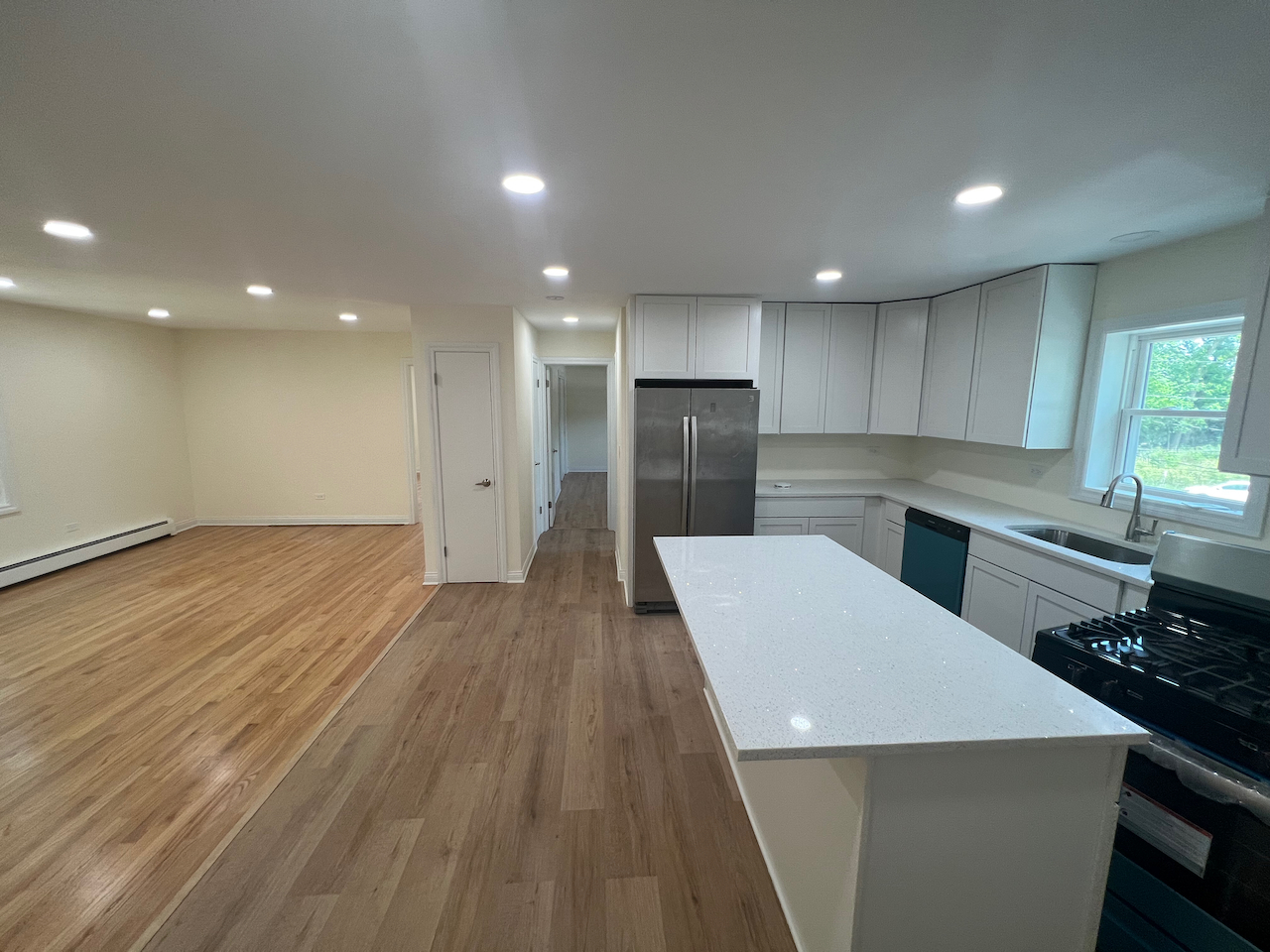 1016 E Division Street #2N, Lombard, IL 60148
