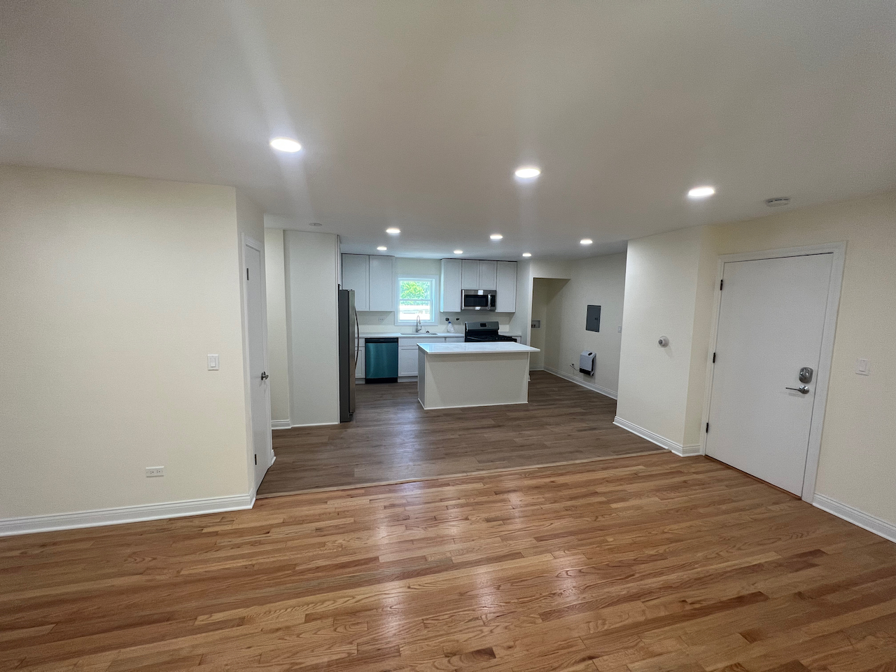 1016 E Division Street #2N, Lombard, IL 60148