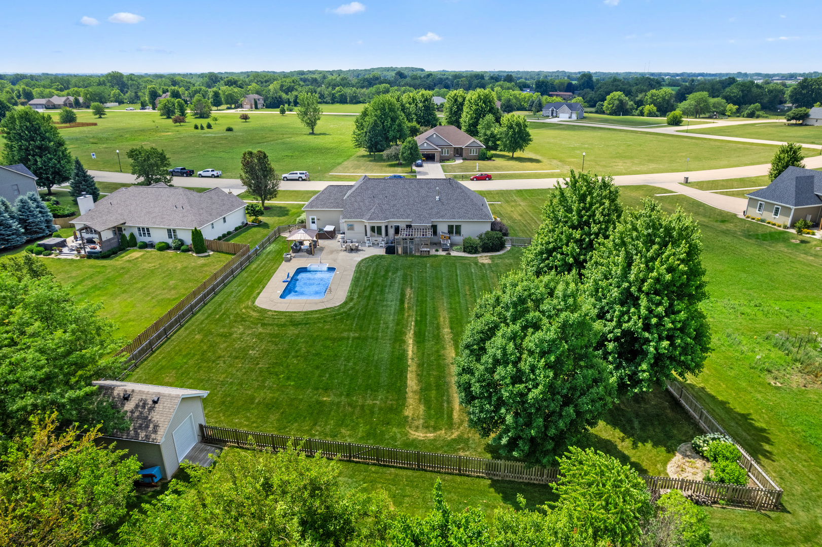 990 Fox Trail Lane, Somonauk, IL 60552