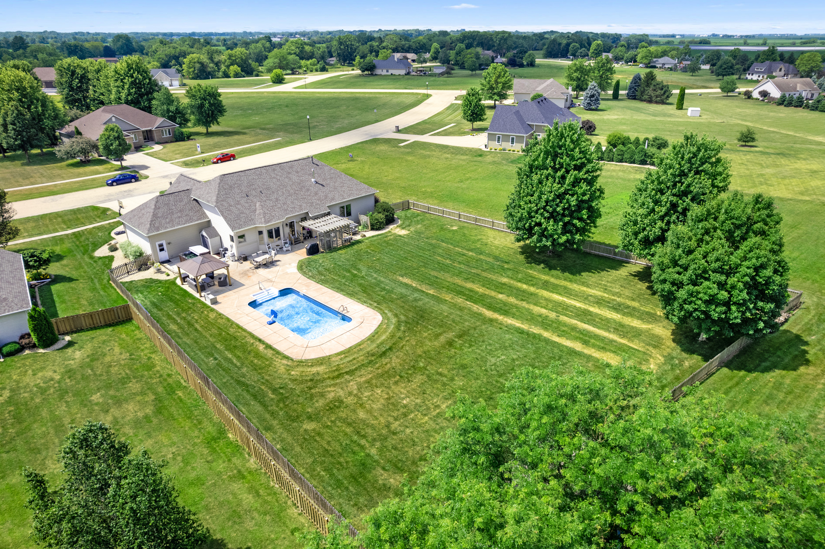 990 Fox Trail Lane, Somonauk, IL 60552