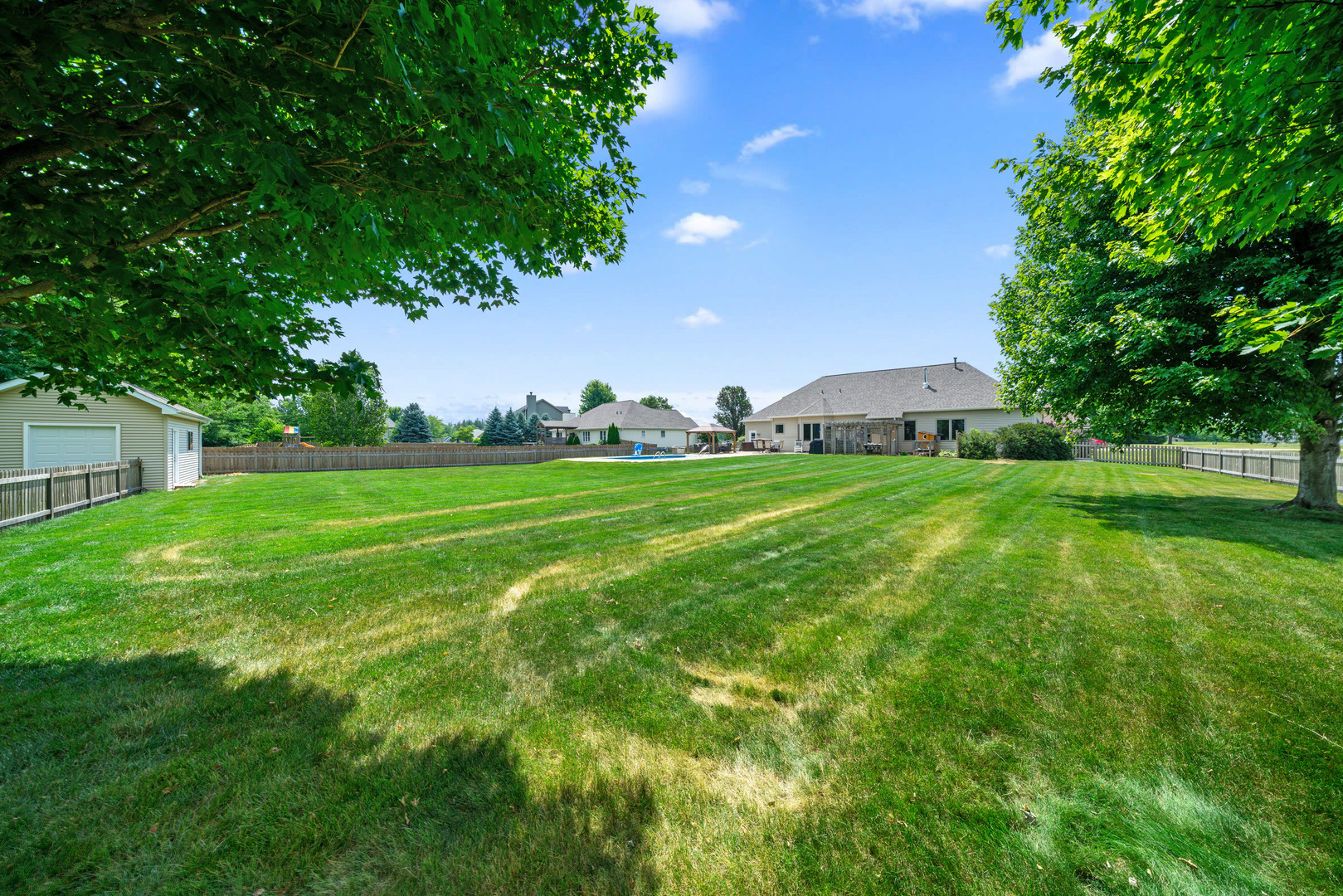 990 Fox Trail Lane, Somonauk, IL 60552
