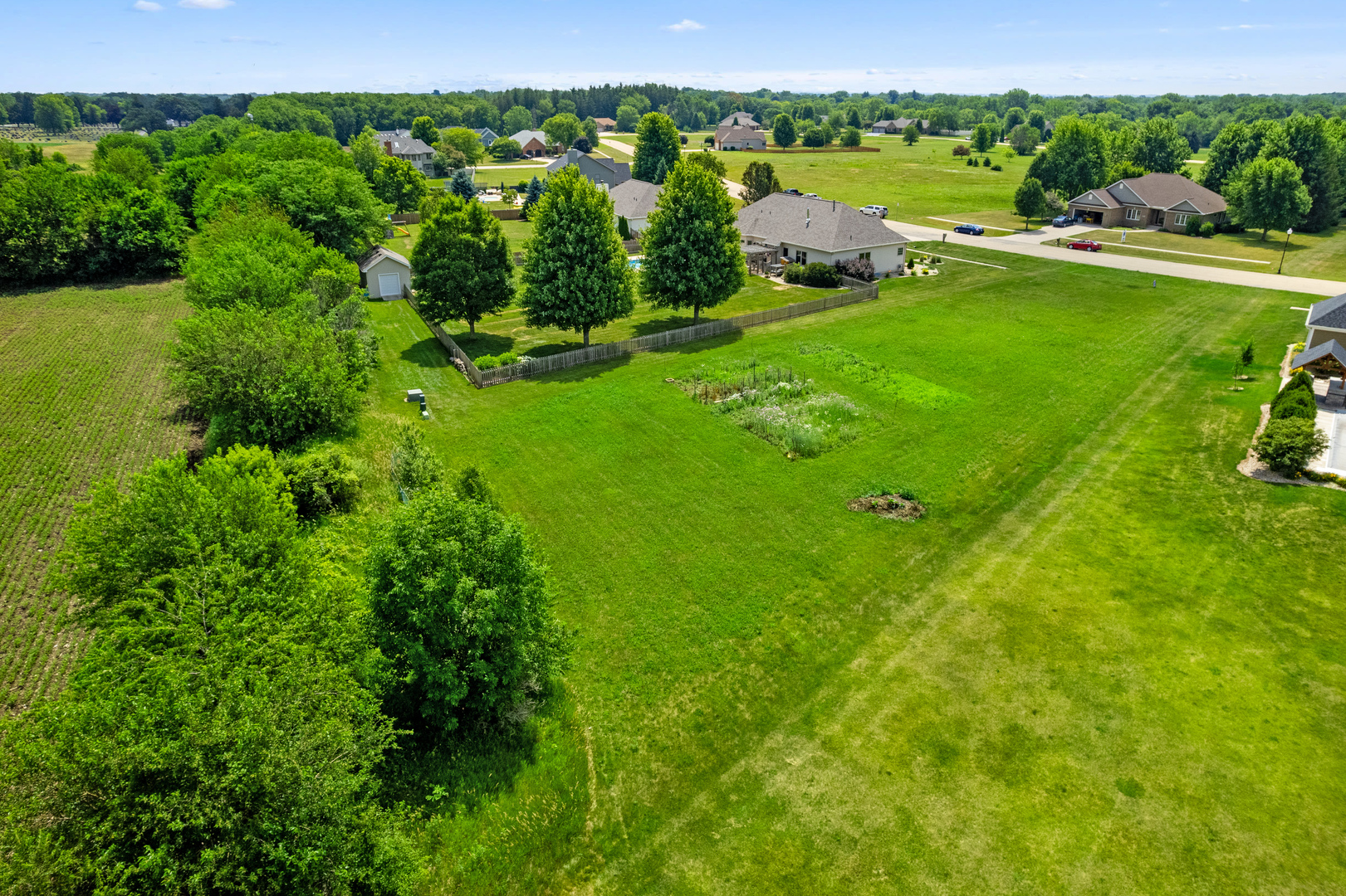 990 Fox Trail Lane, Somonauk, IL 60552