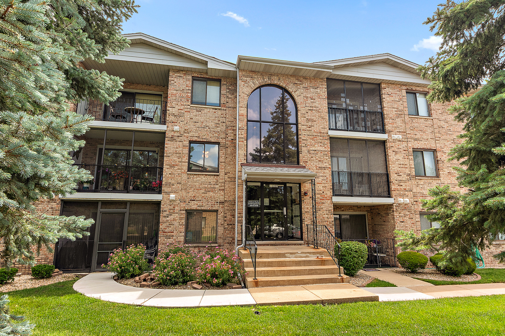 13308 W Circle Drive #105, Crestwood, IL 60418
