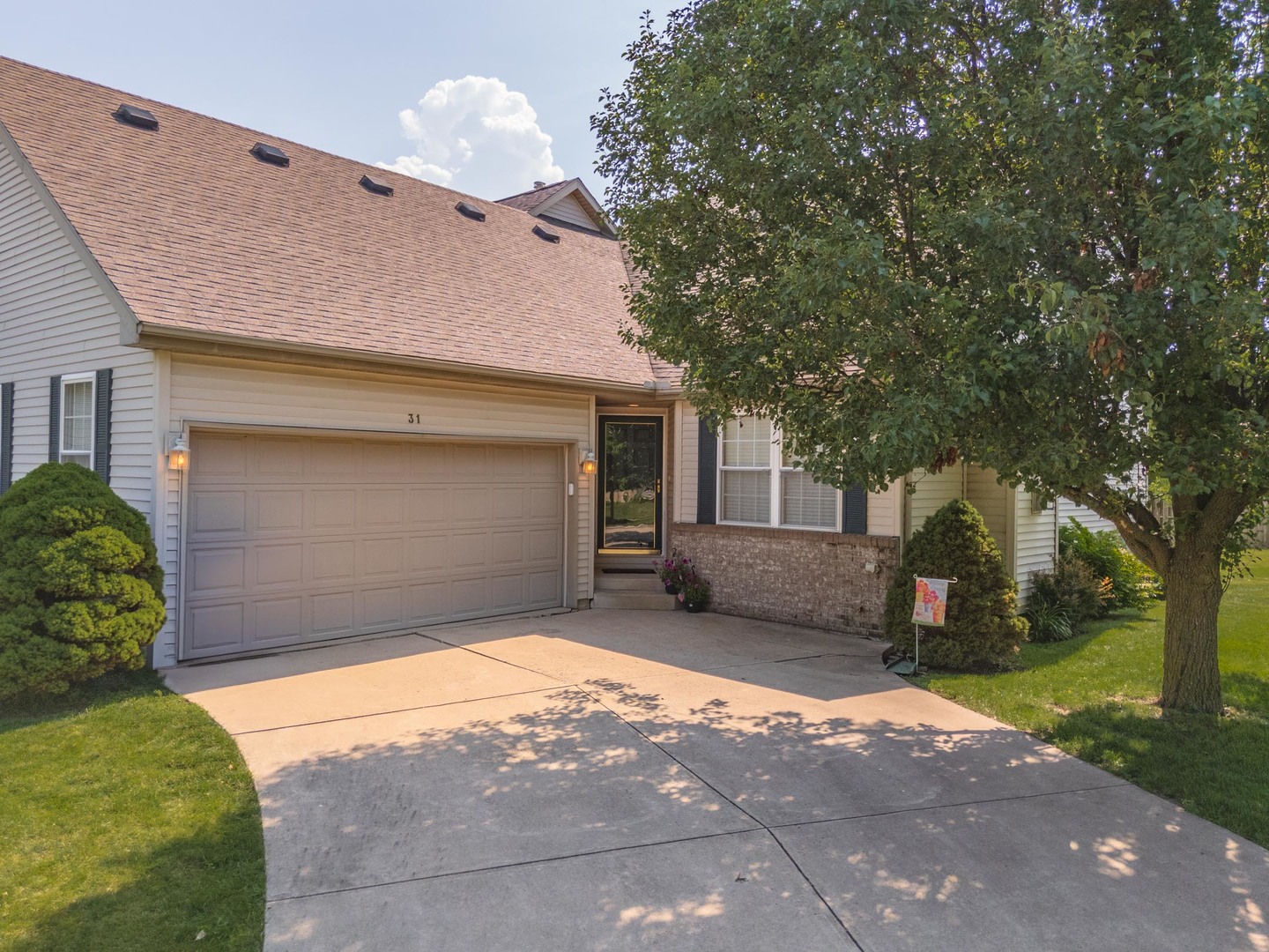 31 Ashling Court, Bloomington, IL 61704