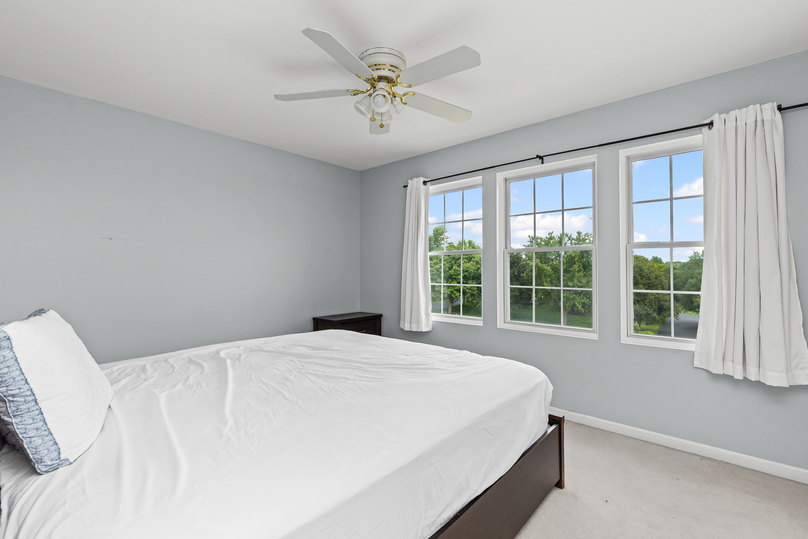 8303 Appaloosa Lane, Spring Grove, IL 60081