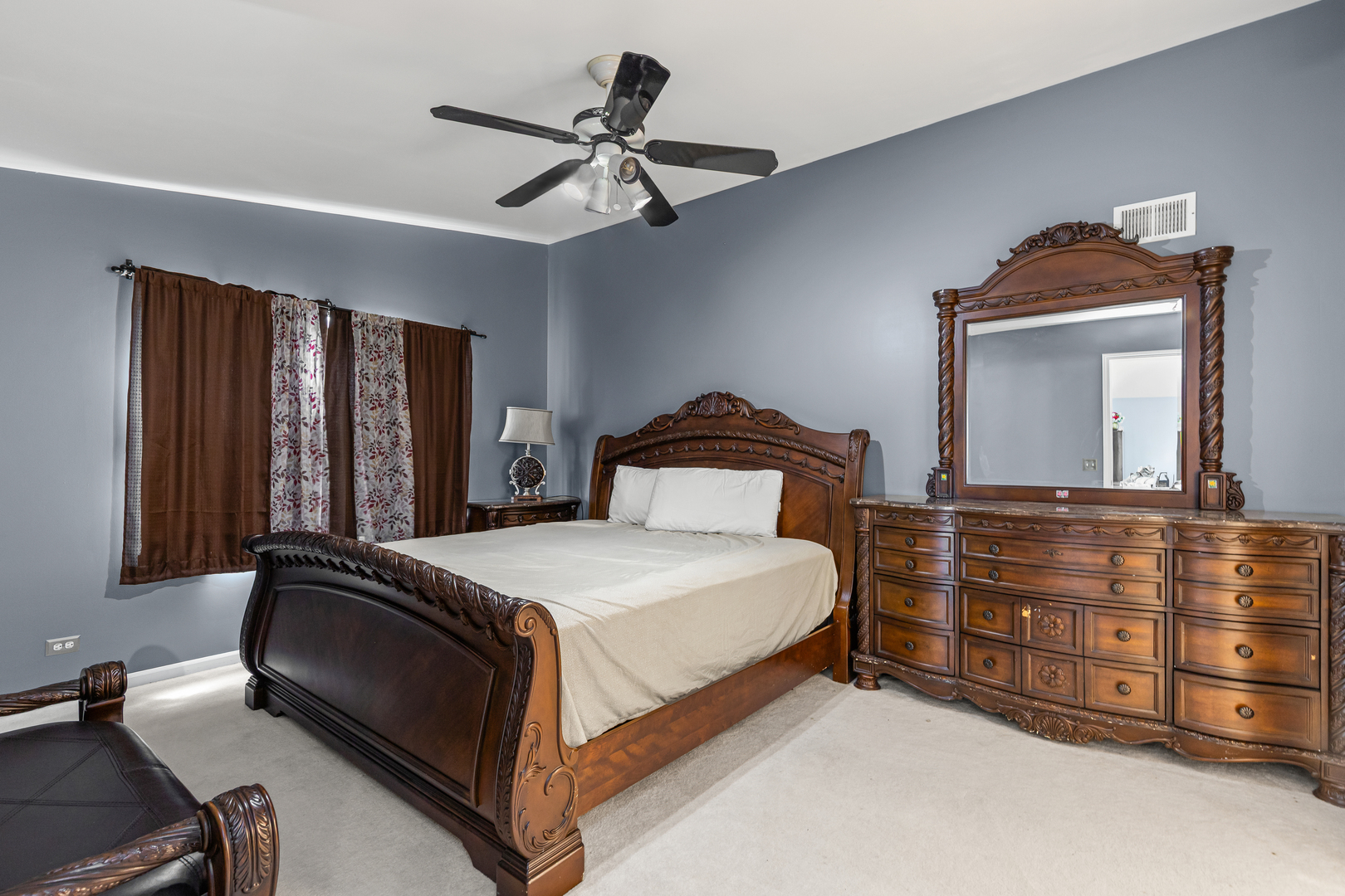 8303 Appaloosa Lane, Spring Grove, IL 60081