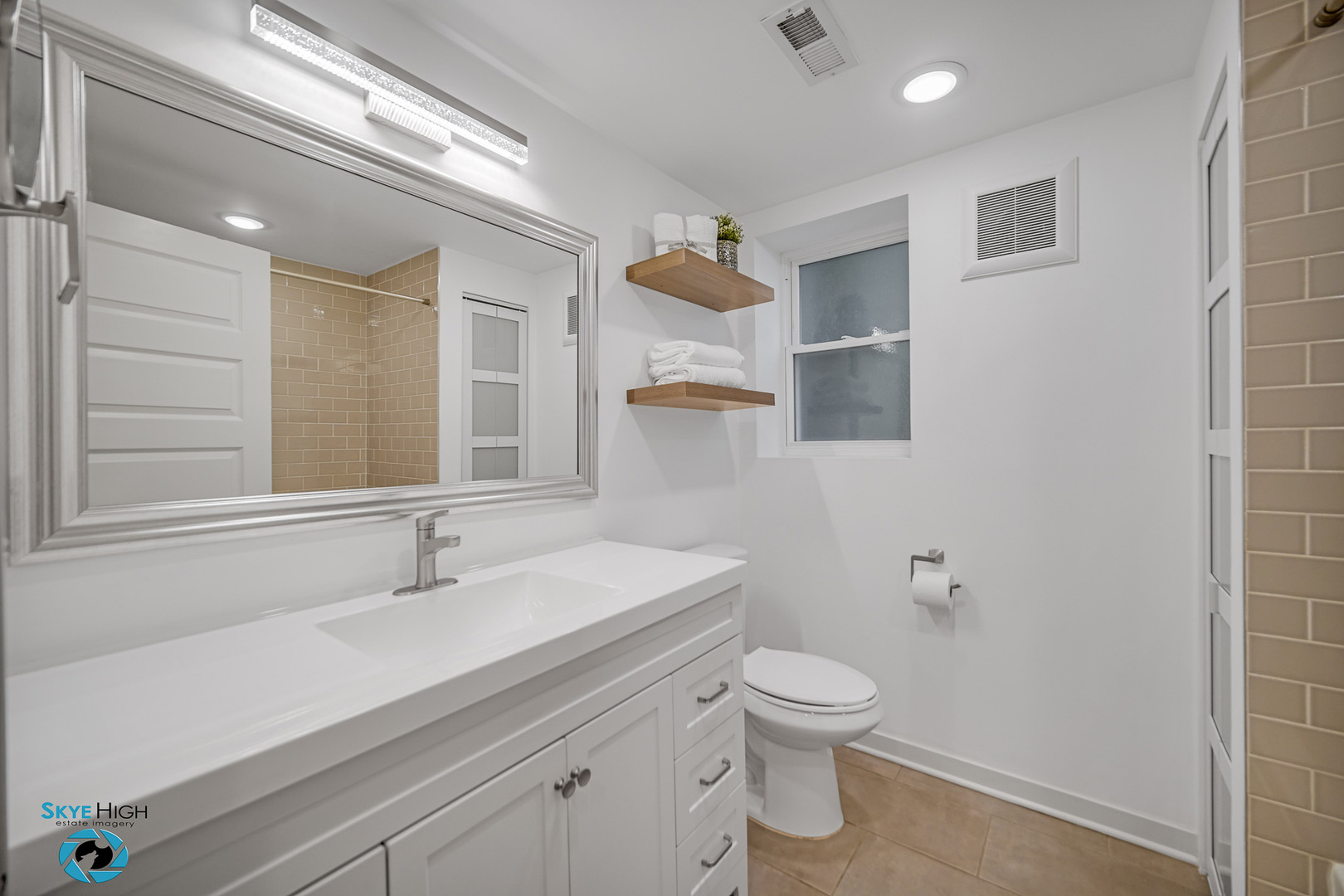 1659 N Francisco Avenue, Chicago, IL 60647