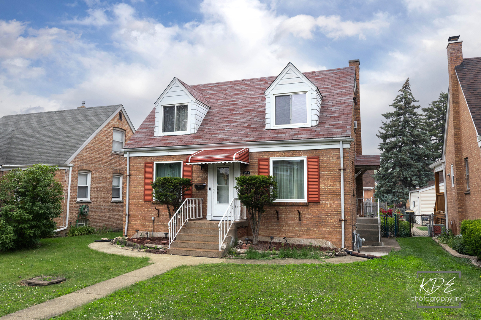 7910 W Wellington Avenue, Elmwood Park, IL 60707