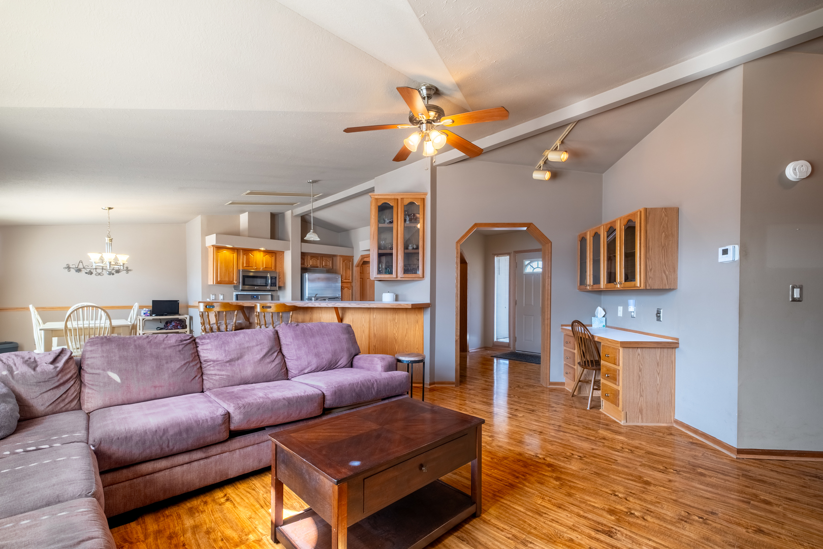 10706 W Silver Lake Drive, Frankfort, IL 60423