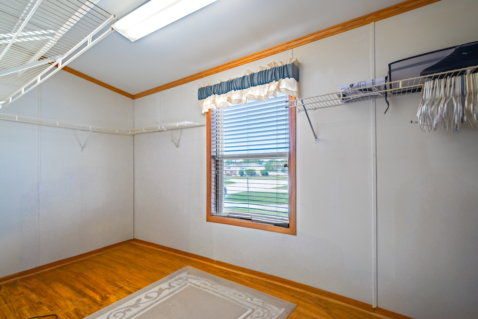 10706 W Silver Lake Drive, Frankfort, IL 60423