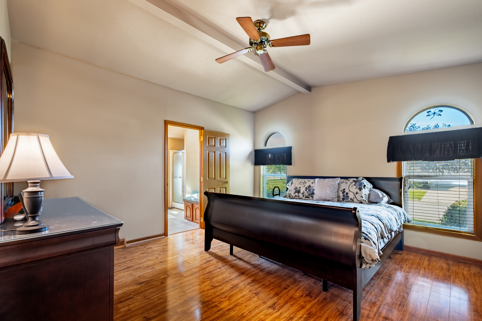 10706 W Silver Lake Drive, Frankfort, IL 60423