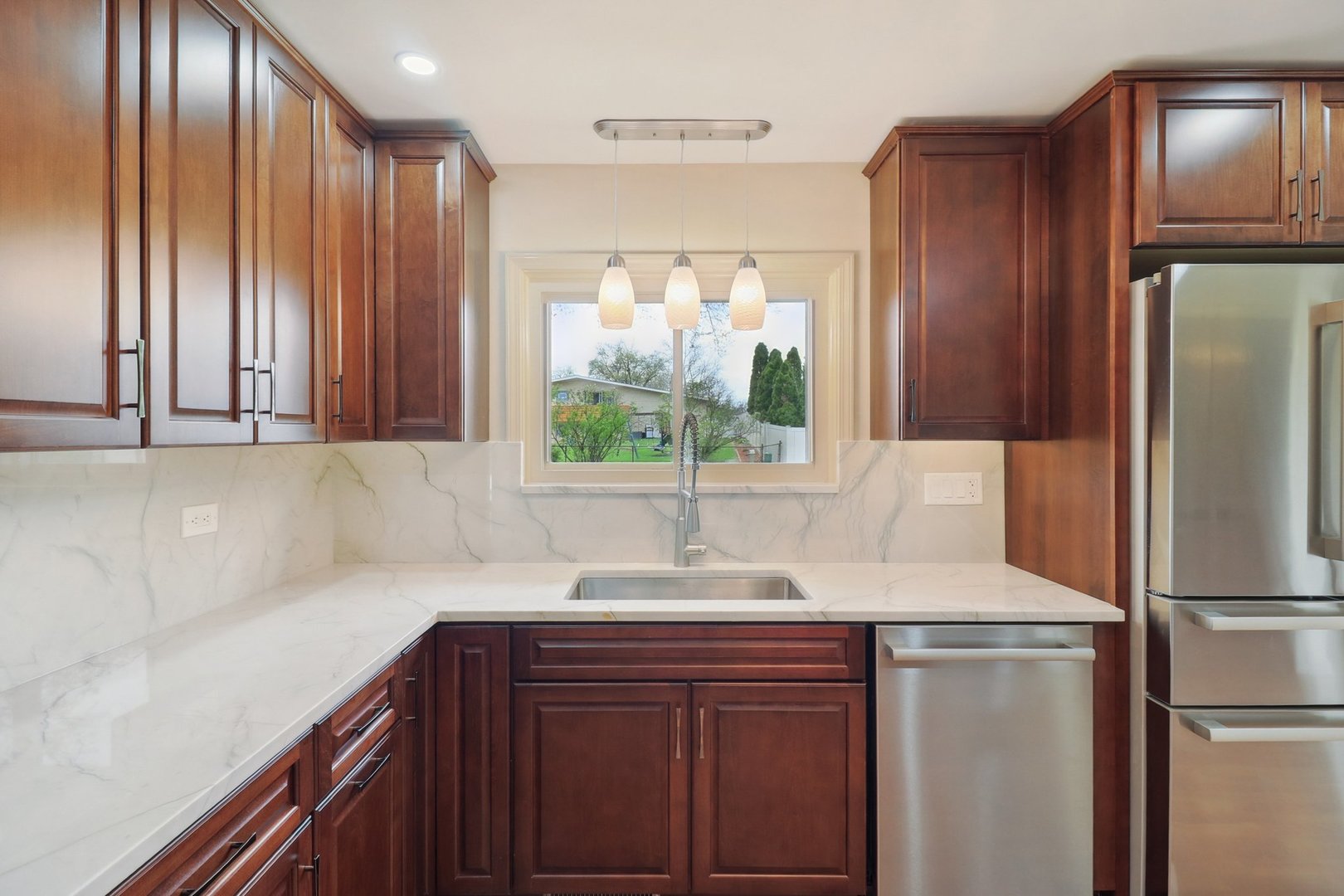 6709 W Menominee Parkway, Palos Heights, IL 60463