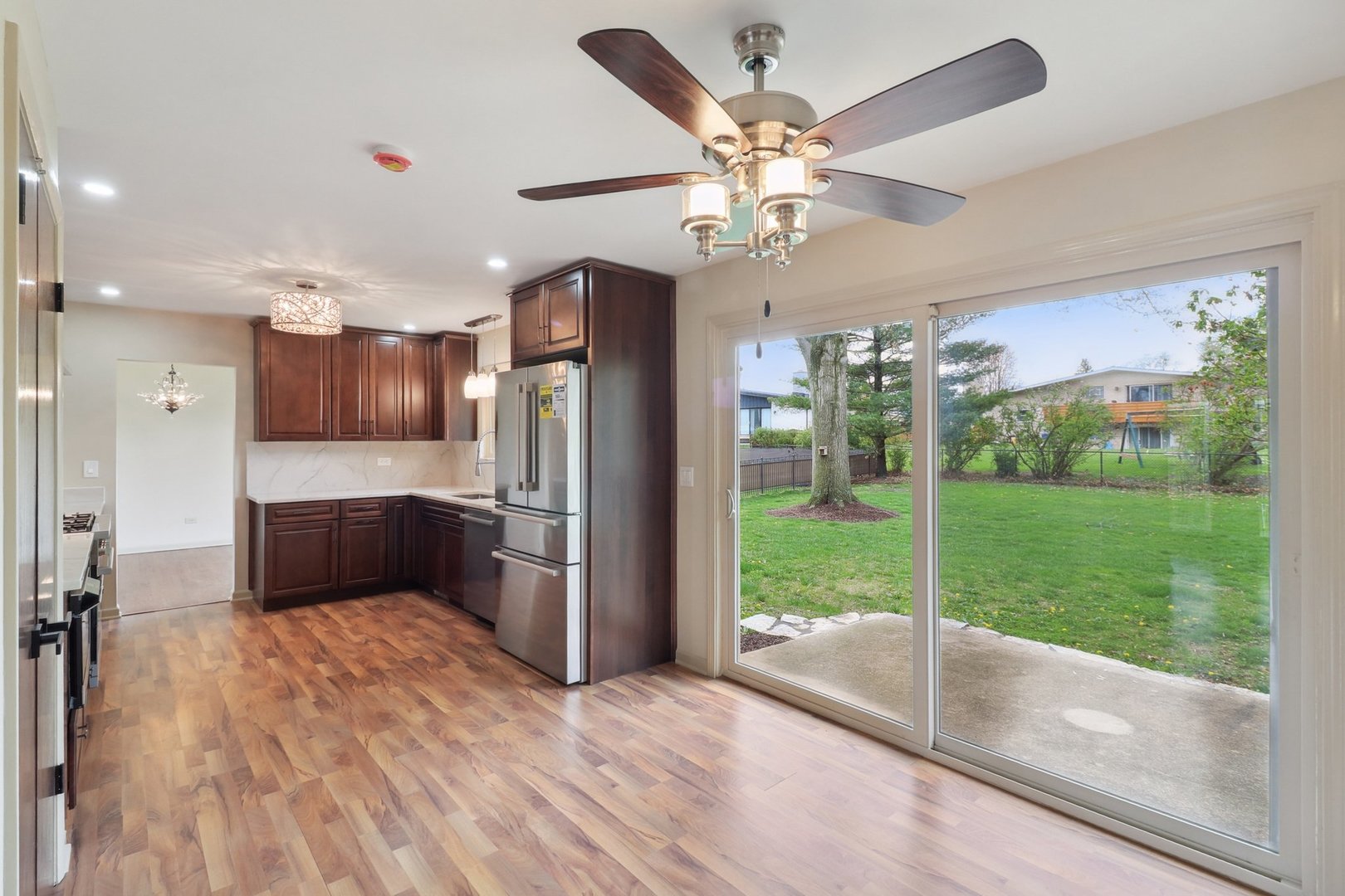 6709 W Menominee Parkway, Palos Heights, IL 60463
