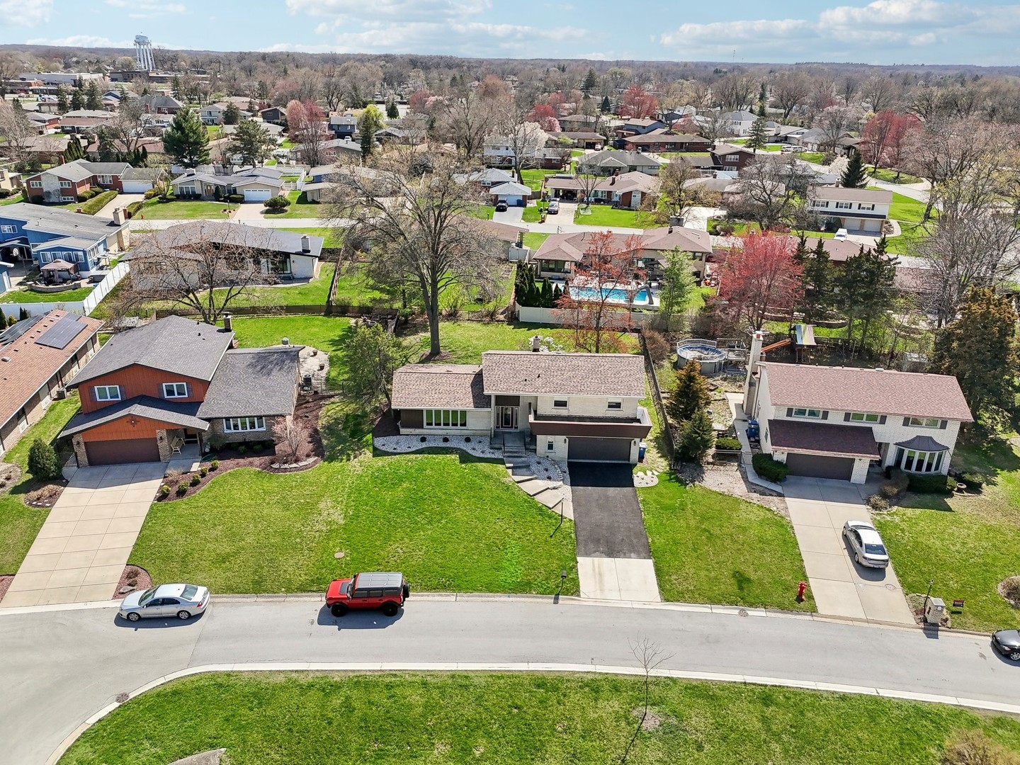 6709 W Menominee Parkway, Palos Heights, IL 60463
