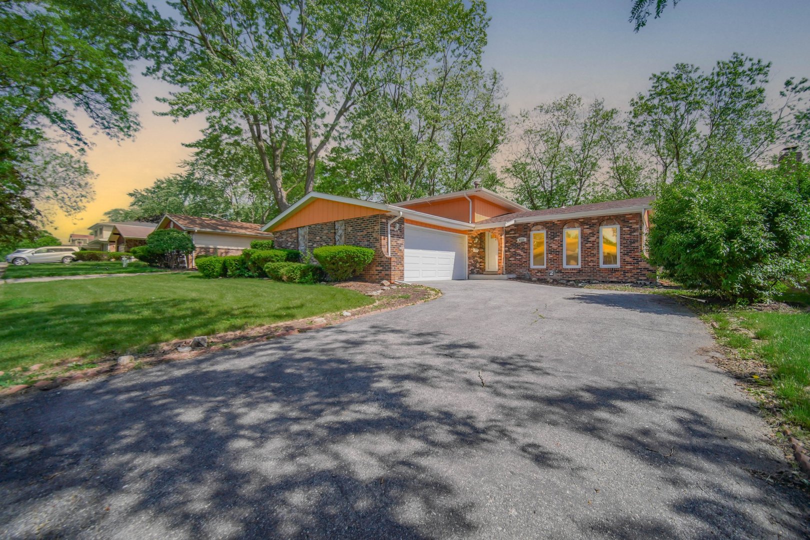 4329 Applewood Lane, Matteson, IL 60443