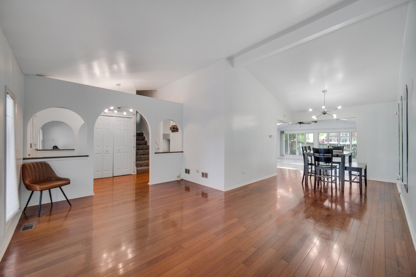 4329 Applewood Lane, Matteson, IL 60443