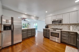 4329 Applewood Lane, Matteson, IL 60443