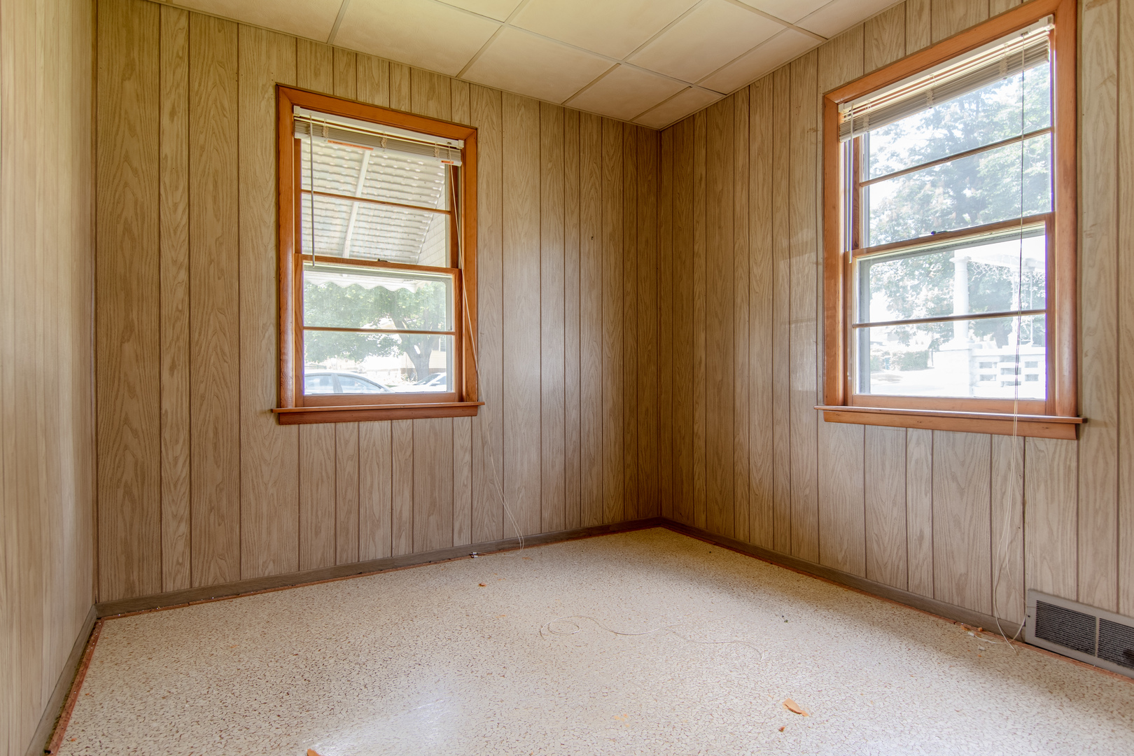 1258 Elizabeth Street, Joliet, IL 60435