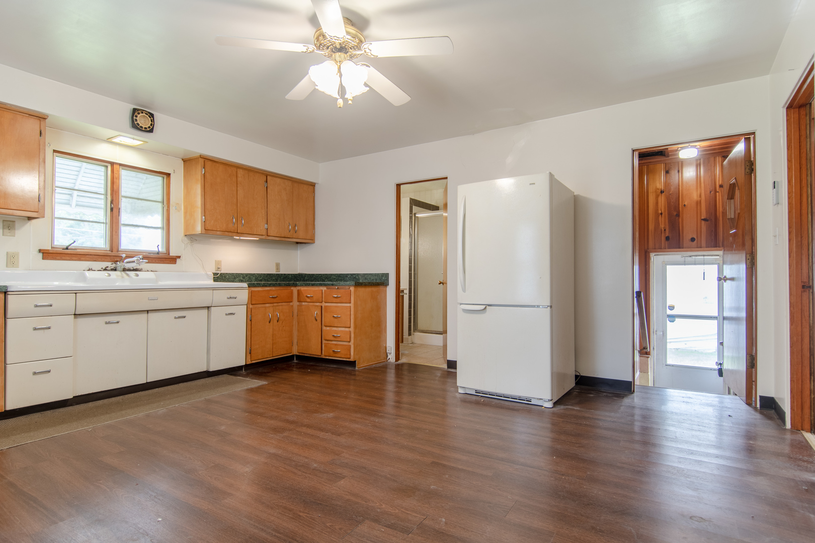 1258 Elizabeth Street, Joliet, IL 60435