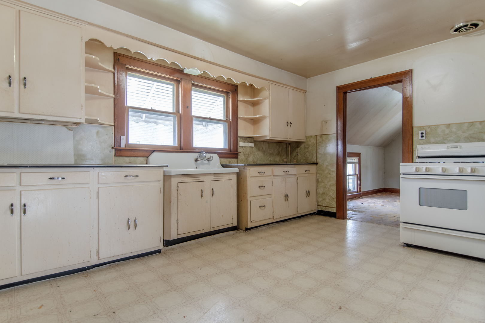 1258 Elizabeth Street, Joliet, IL 60435