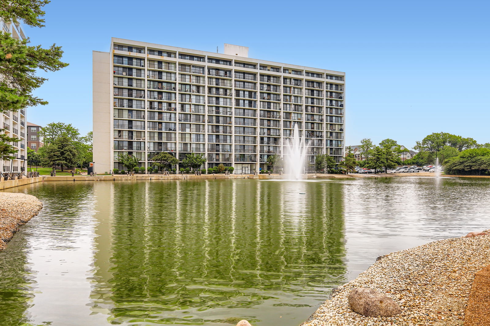 2015 S Finley Road #201, Lombard, IL 60148